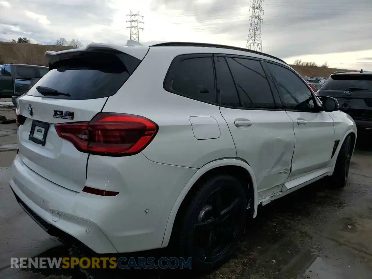 3 Photograph of a damaged car 5YMTS0C06L9B27171 BMW X3 2020
