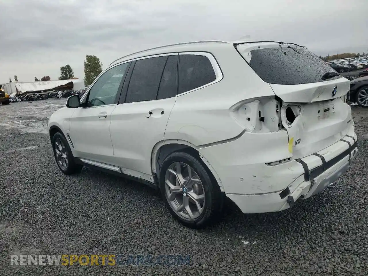 2 Photograph of a damaged car 5UXTS1C00M9F41691 BMW X3 2021