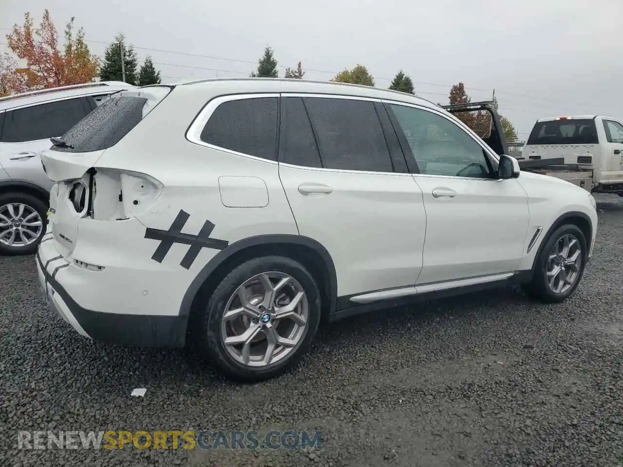 3 Photograph of a damaged car 5UXTS1C00M9F41691 BMW X3 2021