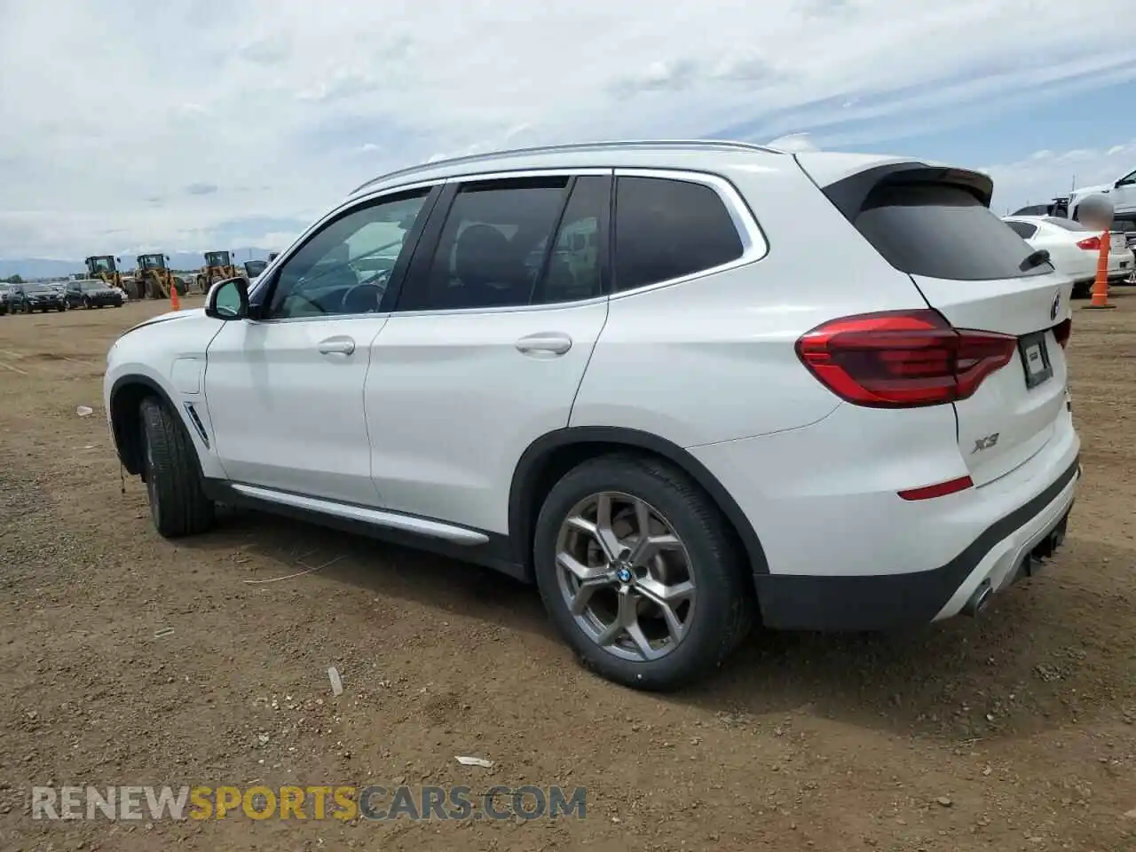 2 Photograph of a damaged car 5UXTS1C01M9E58688 BMW X3 2021