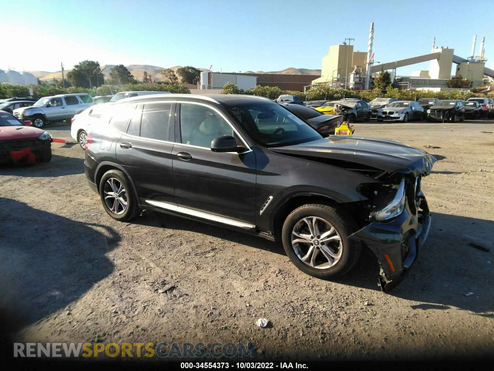 1 Photograph of a damaged car 5UXTS1C01M9F37083 BMW X3 2021