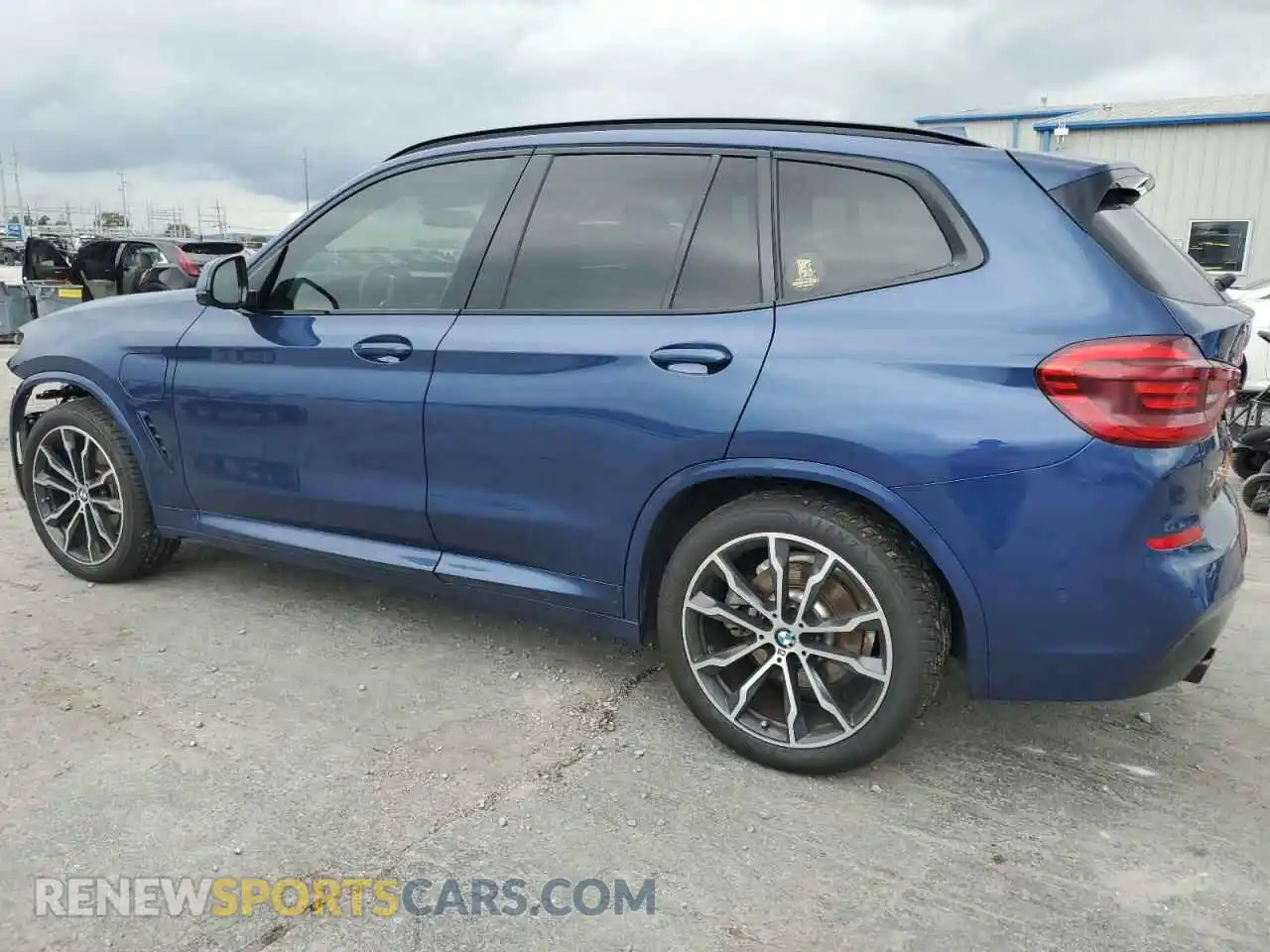 2 Photograph of a damaged car 5UXTS1C01M9G71916 BMW X3 2021