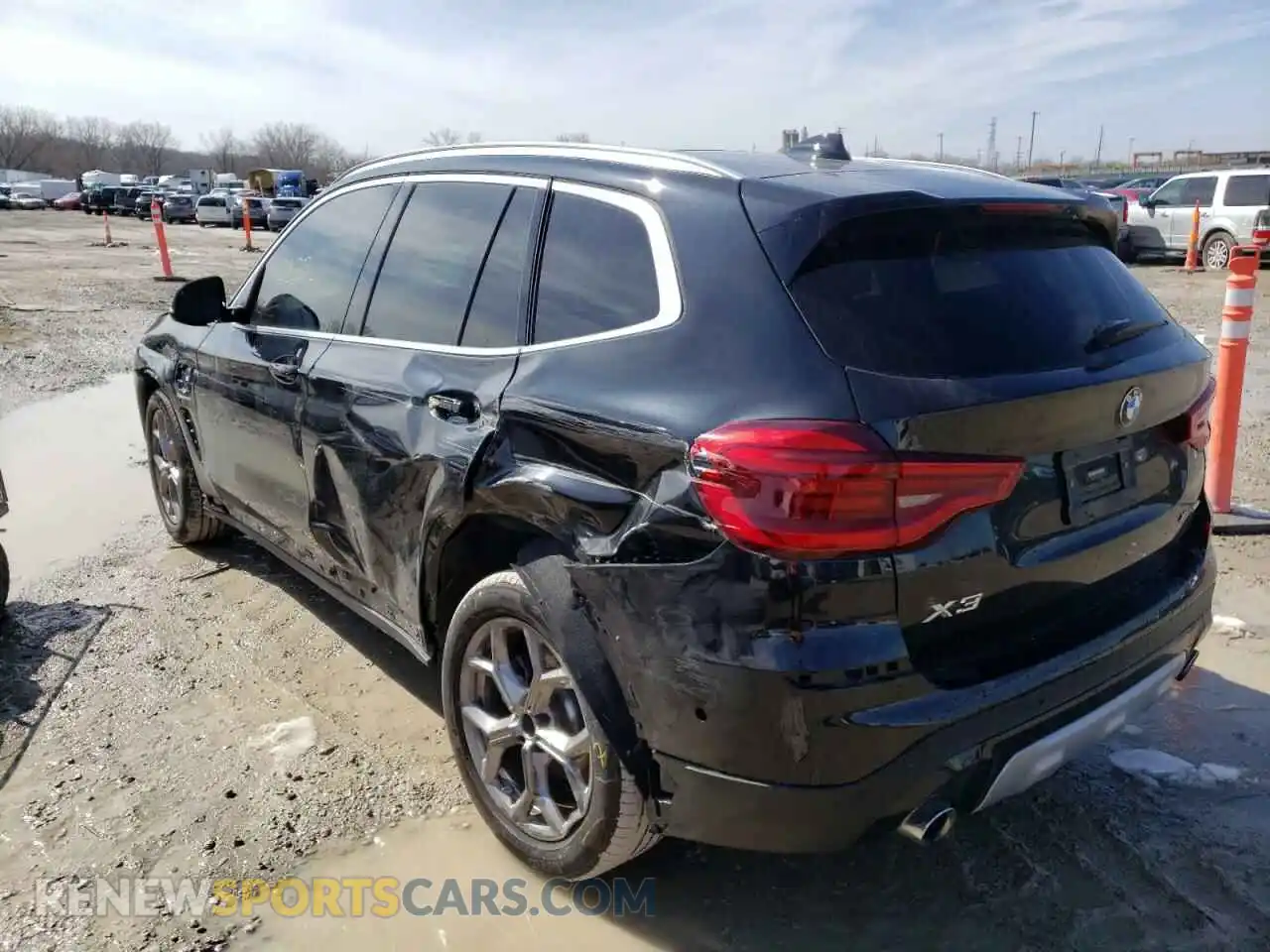3 Photograph of a damaged car 5UXTS1C03M9H28309 BMW X3 2021