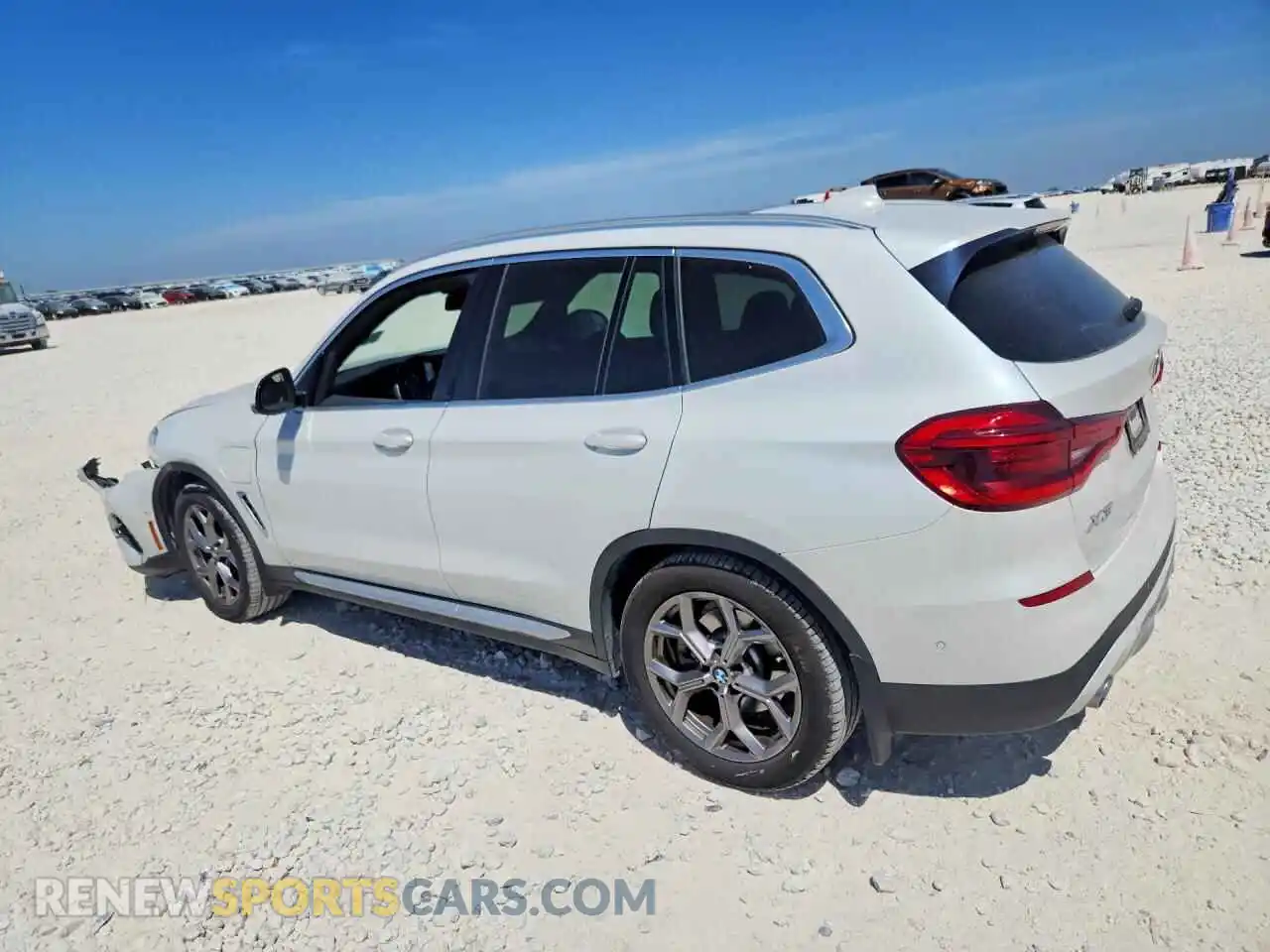2 Photograph of a damaged car 5UXTS1C04M9D79130 BMW X3 2021