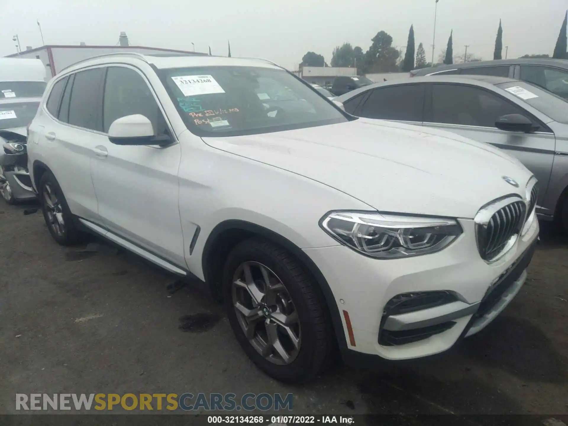 1 Photograph of a damaged car 5UXTS1C05M9F78753 BMW X3 2021