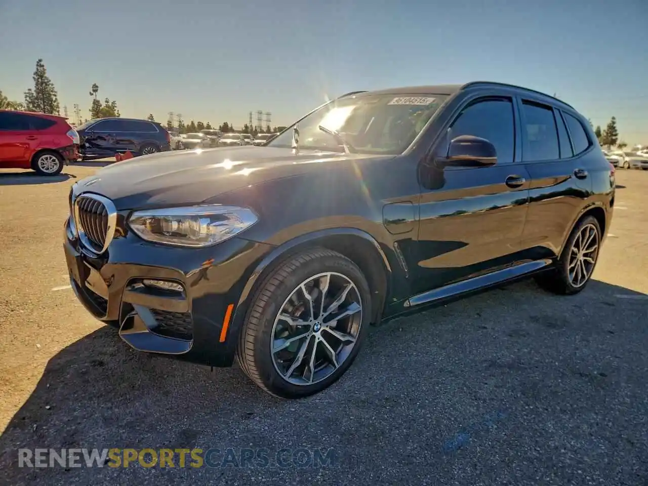 1 Photograph of a damaged car 5UXTS1C07M9F04900 BMW X3 2021