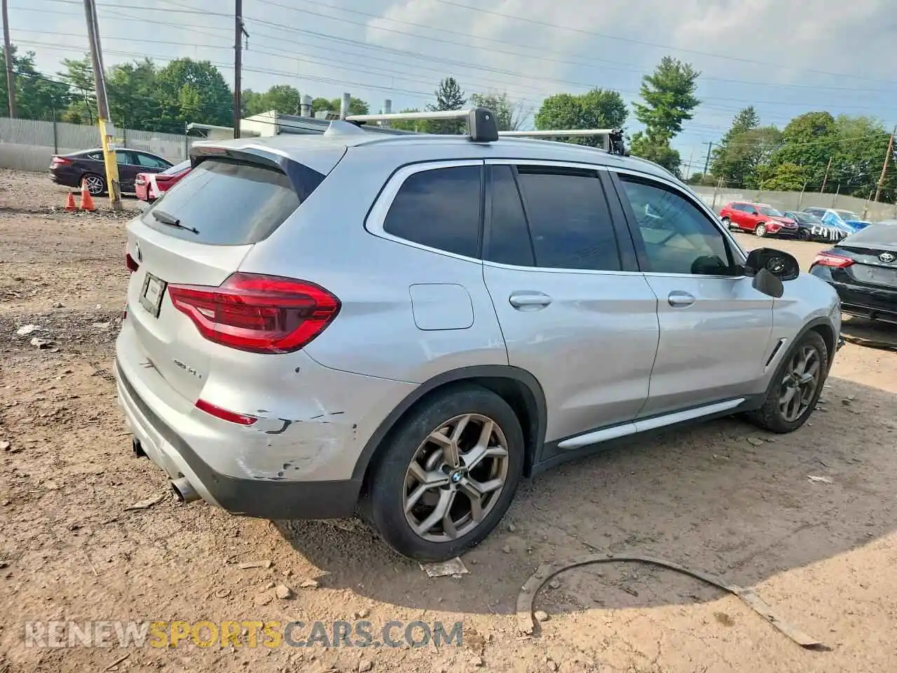 3 Photograph of a damaged car 5UXTS1C07M9F21311 BMW X3 2021