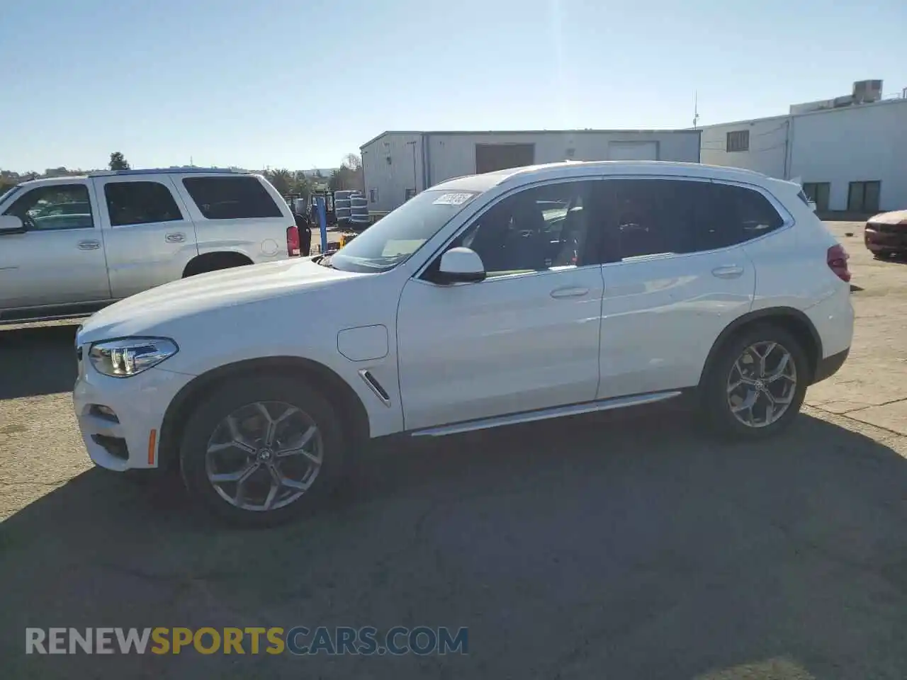 1 Photograph of a damaged car 5UXTS1C09M9F50471 BMW X3 2021