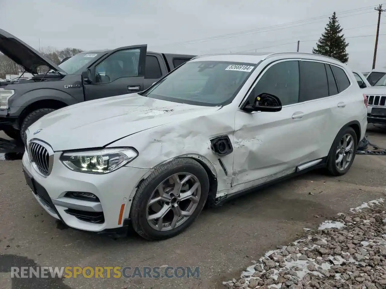 1 Photograph of a damaged car 5UXTS1C09M9H65767 BMW X3 2021