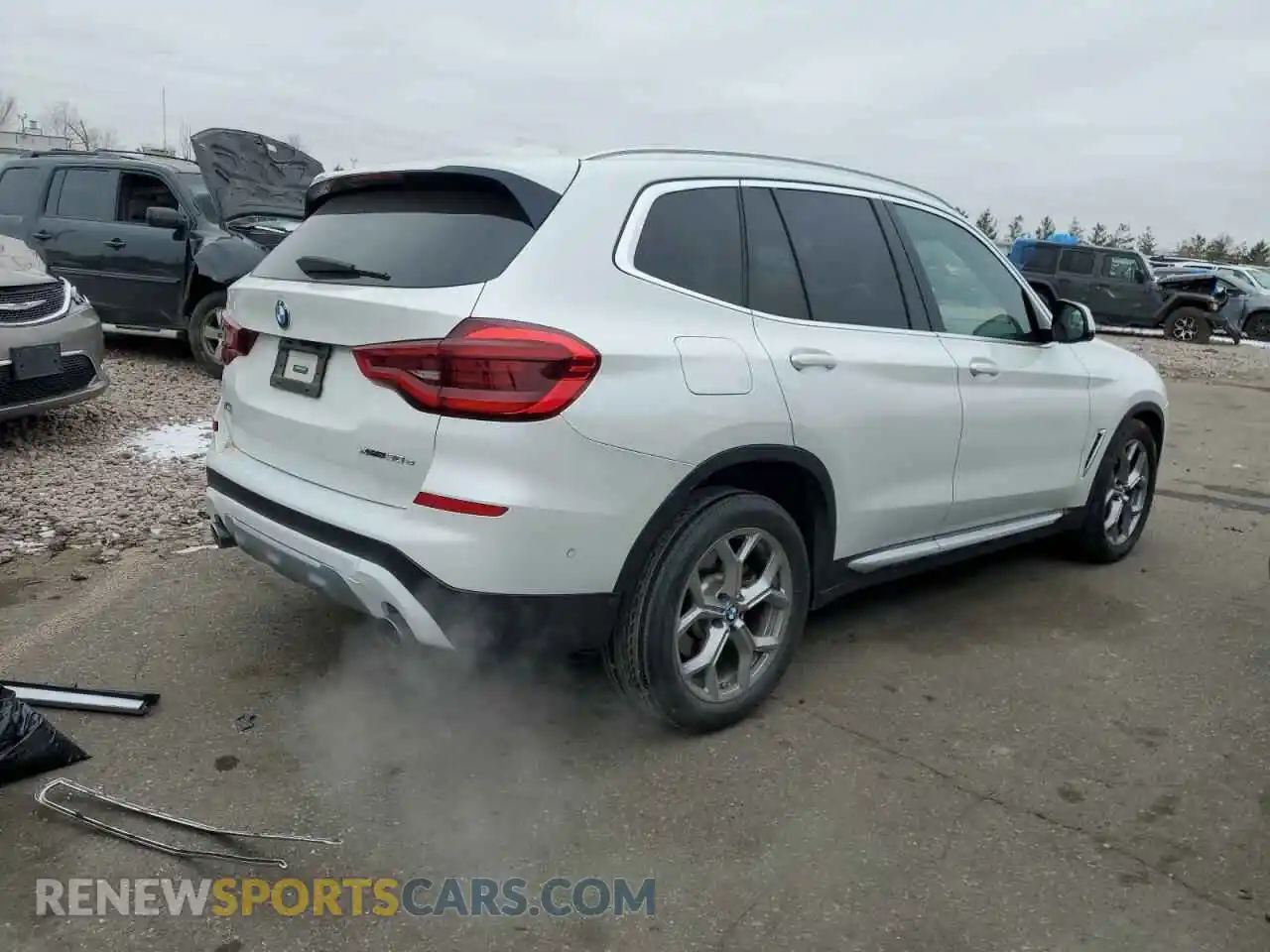 3 Photograph of a damaged car 5UXTS1C09M9H65767 BMW X3 2021