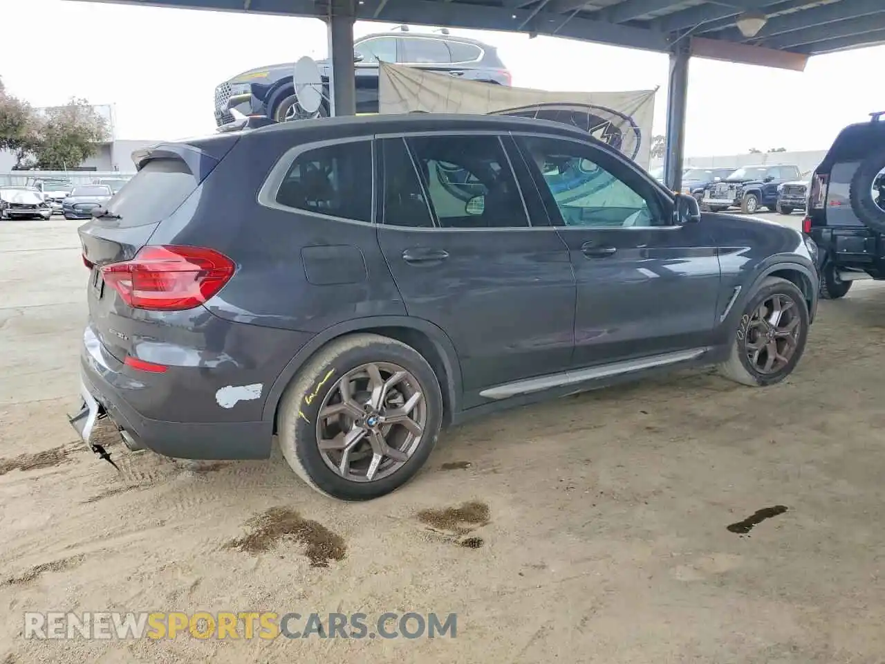 3 Photograph of a damaged car 5UXTS1C0XM9F04762 BMW X3 2021