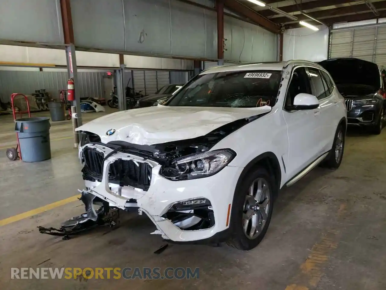 2 Photograph of a damaged car 5UXTY3C00M9F20303 BMW X3 2021