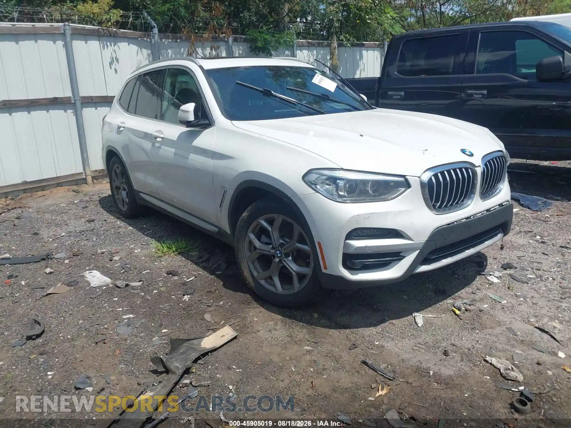 1 Photograph of a damaged car 5UXTY3C00M9F70179 BMW X3 2021
