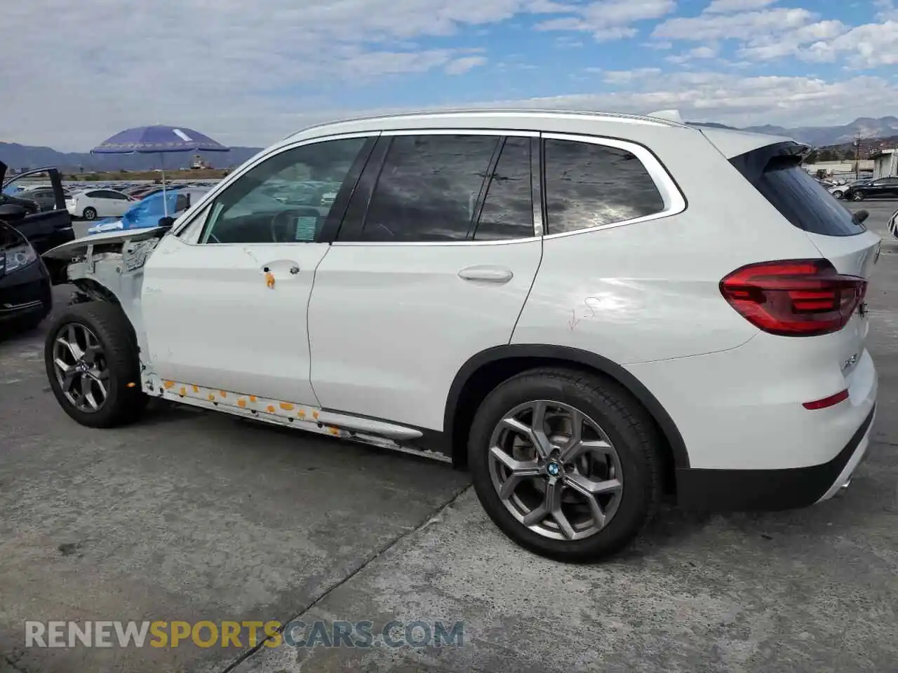 2 Фотография поврежденного автомобиля 5UXTY3C00M9F79755 BMW X3 2021