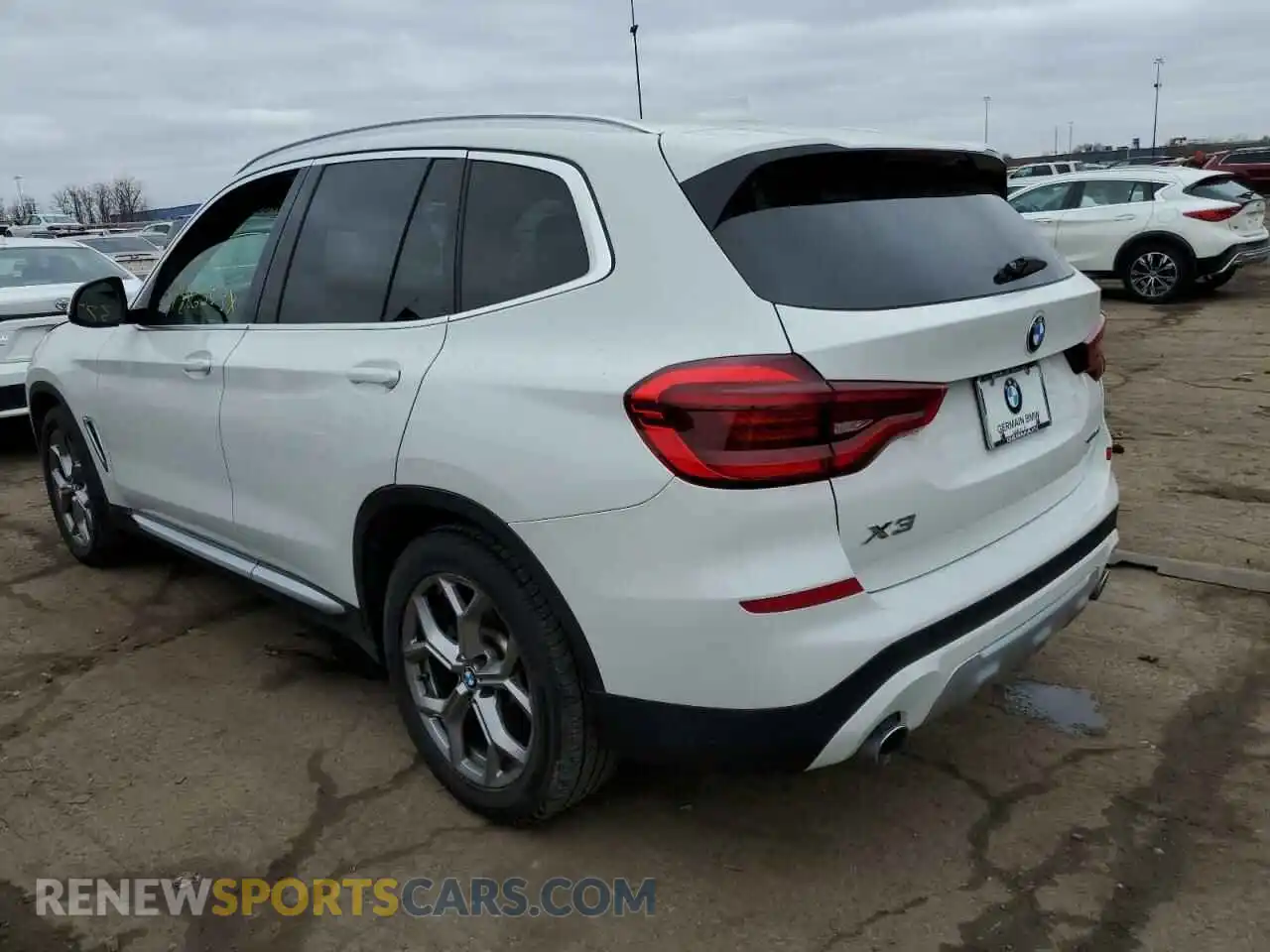 2 Photograph of a damaged car 5UXTY3C01M9F12811 BMW X3 2021