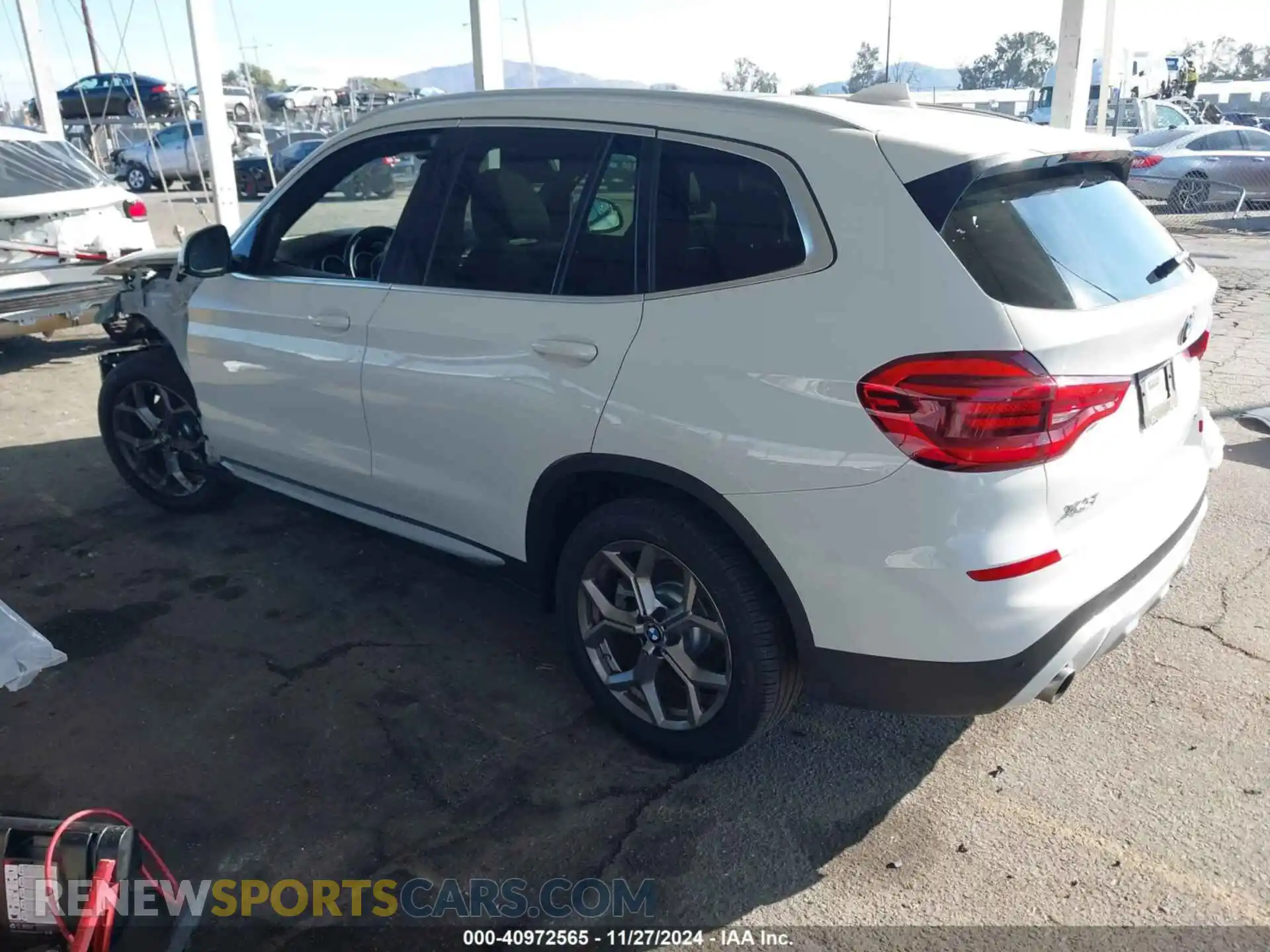3 Photograph of a damaged car 5UXTY3C01M9G15095 BMW X3 2021