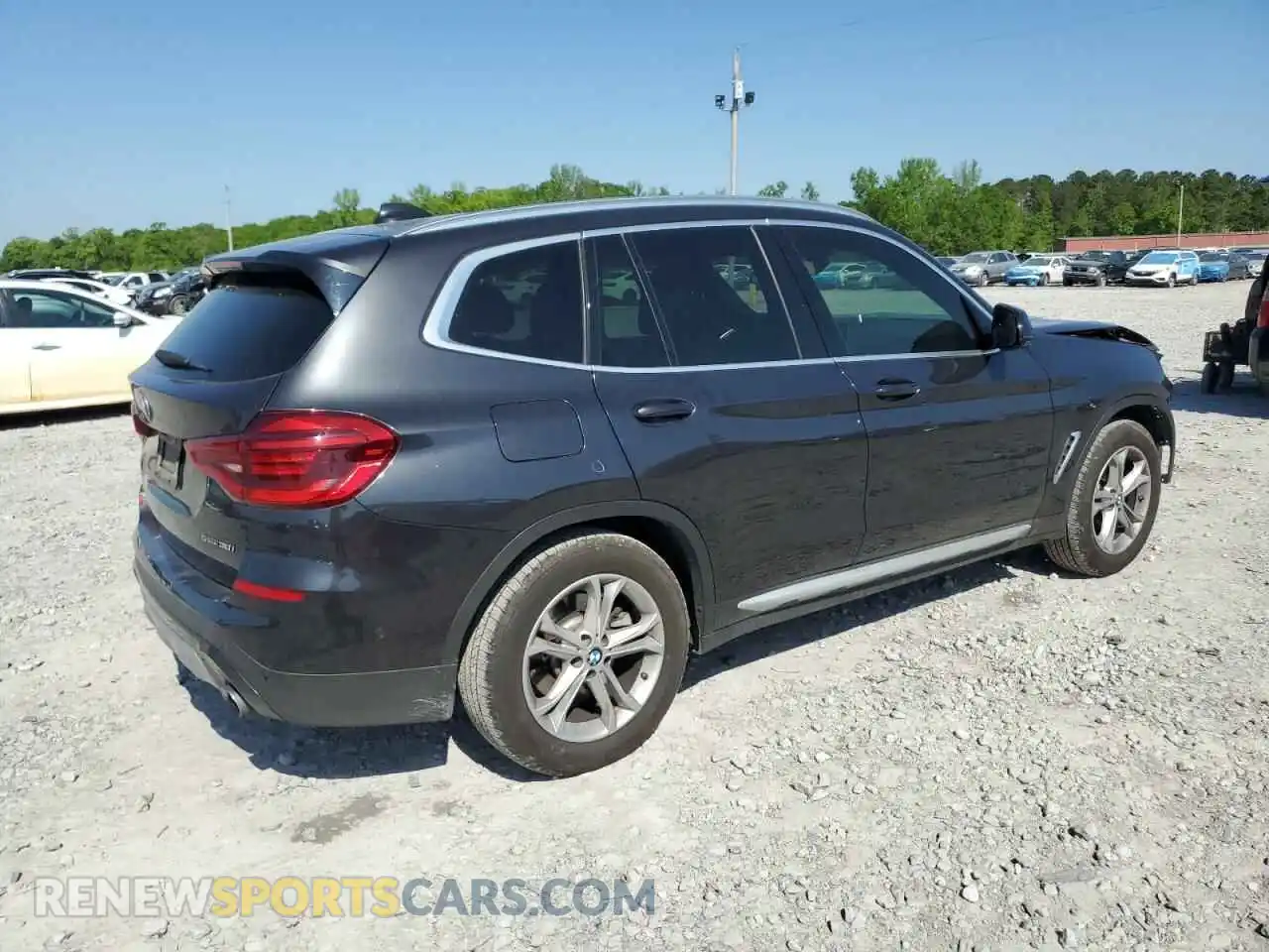 3 Photograph of a damaged car 5UXTY3C02M9E56653 BMW X3 2021
