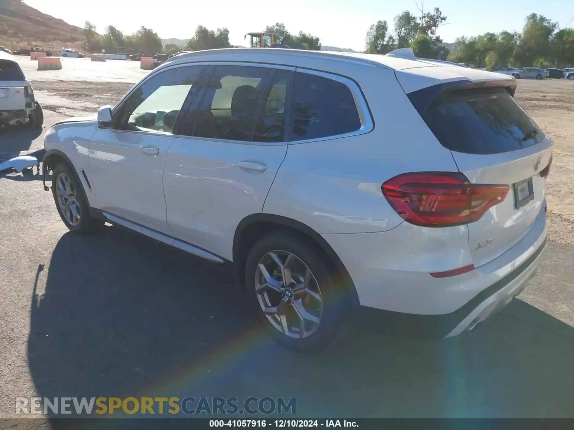 3 Photograph of a damaged car 5UXTY3C02M9G18183 BMW X3 2021