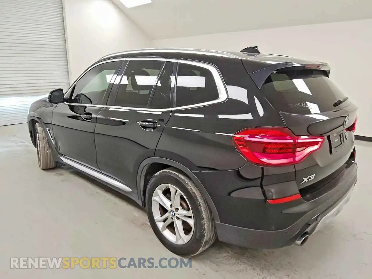 2 Photograph of a damaged car 5UXTY3C03M9D85107 BMW X3 2021