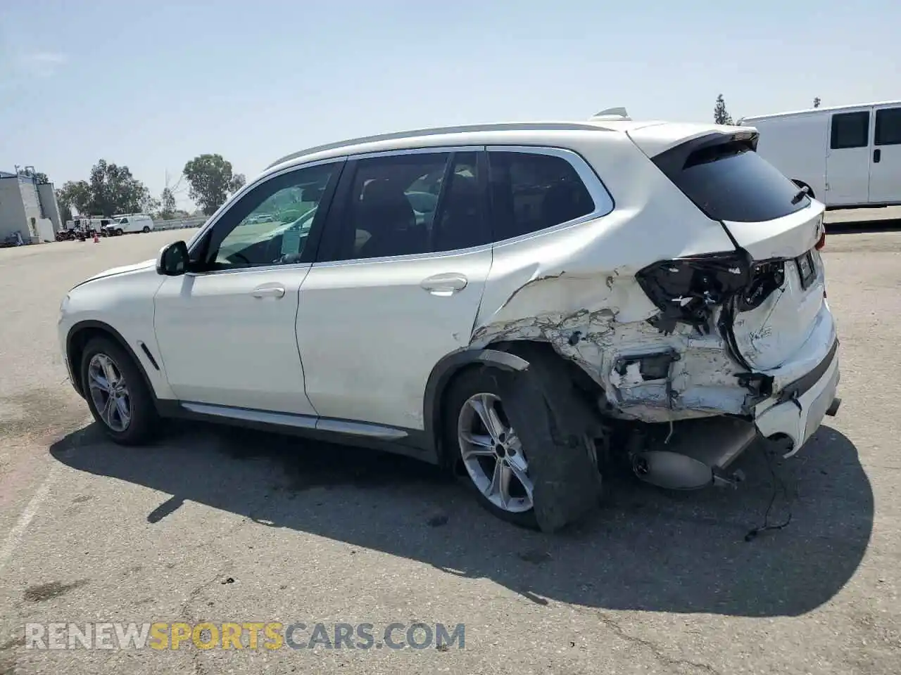 2 Фотография поврежденного автомобиля 5UXTY3C03M9G42203 BMW X3 2021