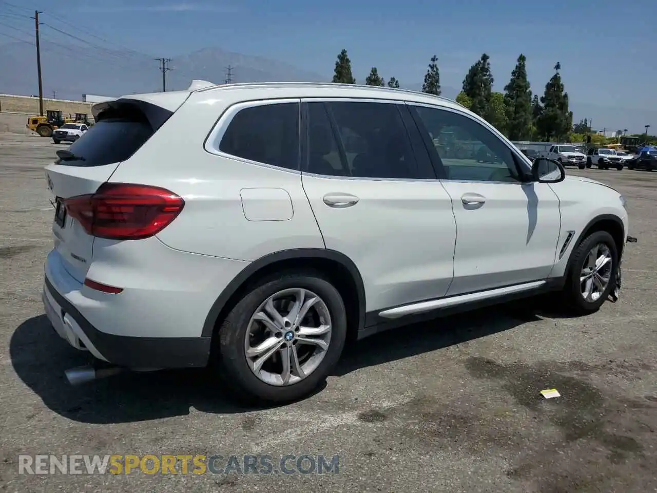 3 Фотография поврежденного автомобиля 5UXTY3C03M9G42203 BMW X3 2021