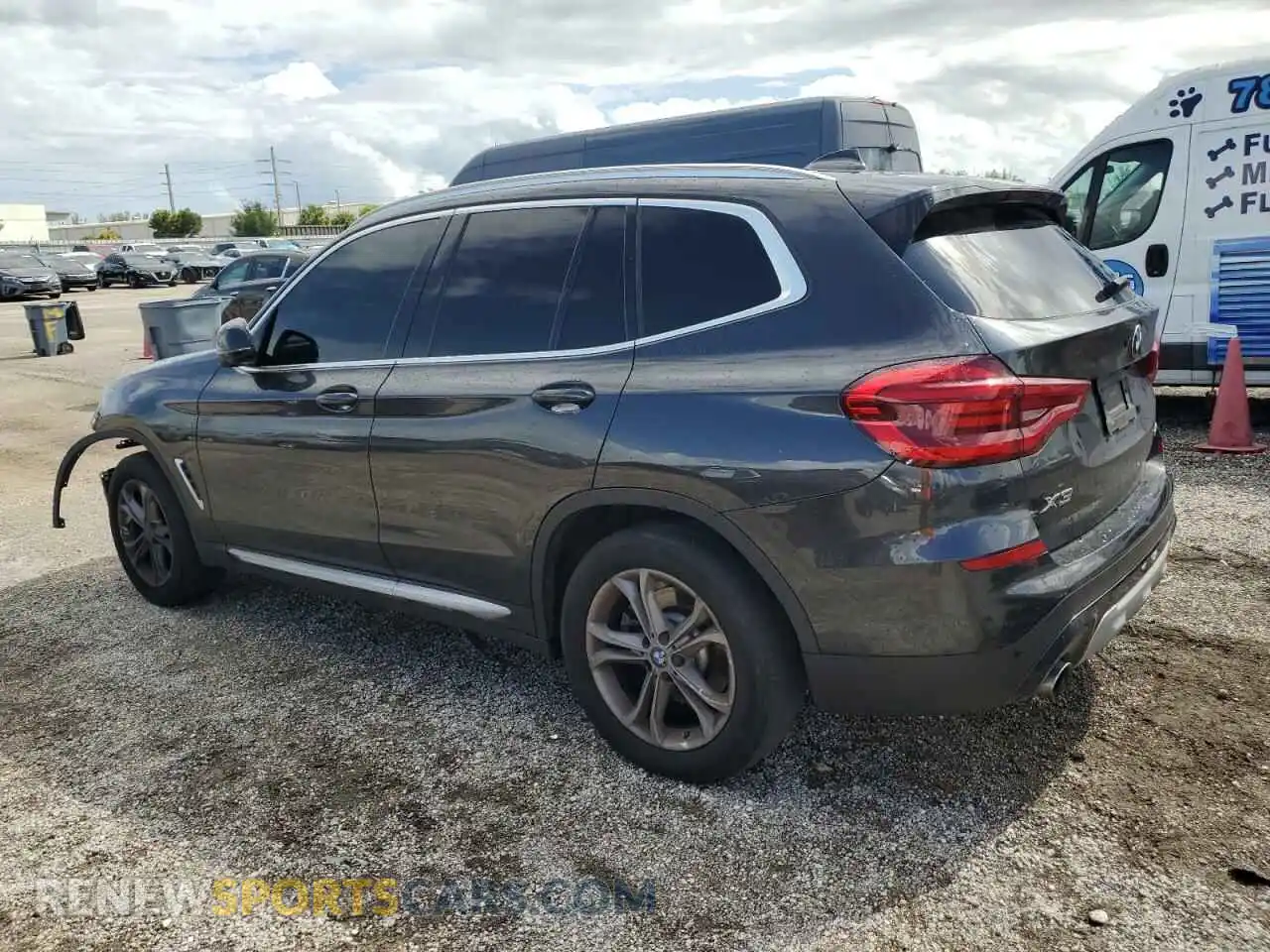 2 Photograph of a damaged car 5UXTY3C03M9G42590 BMW X3 2021