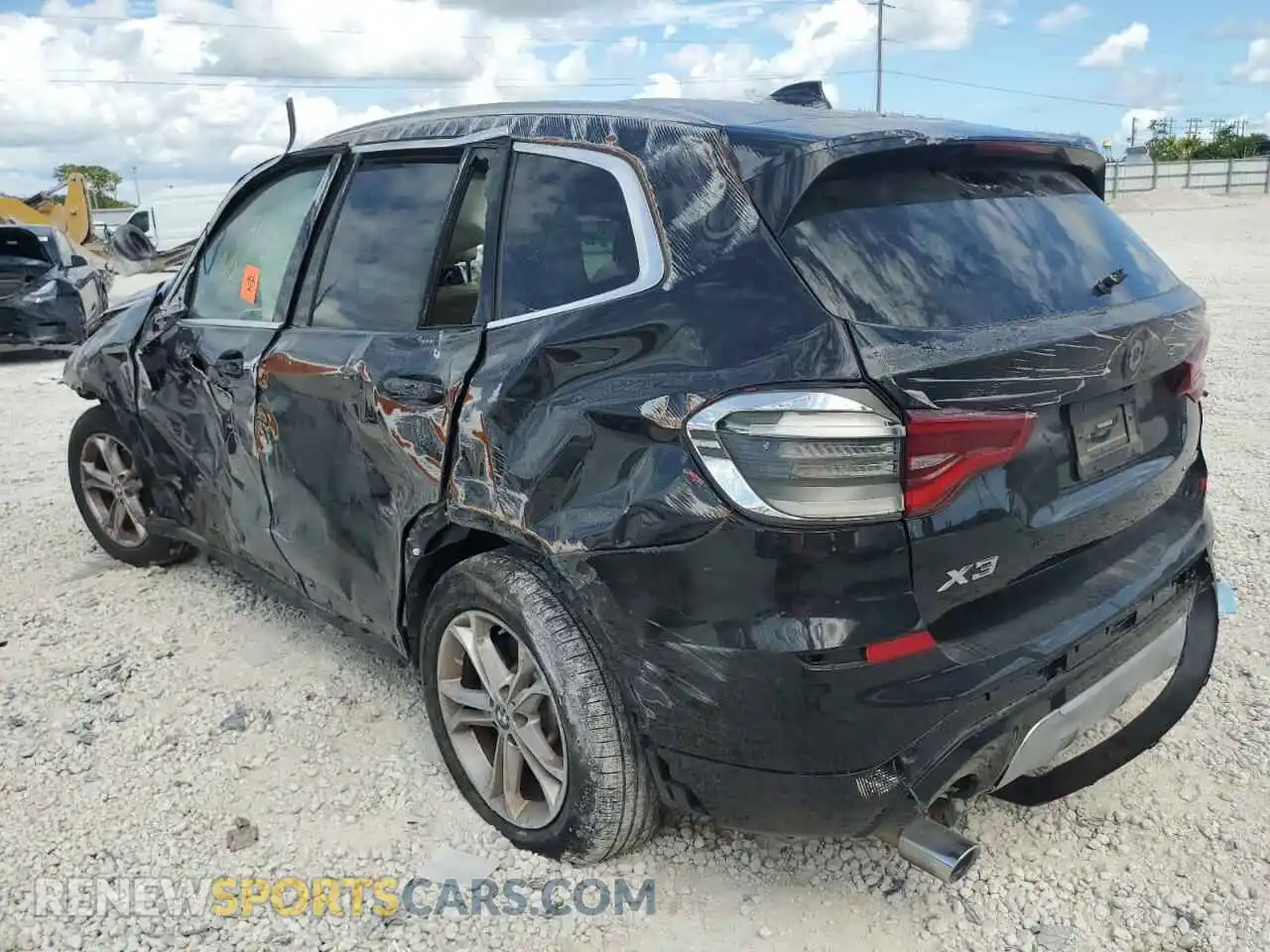 2 Photograph of a damaged car 5UXTY3C03M9H46559 BMW X3 2021