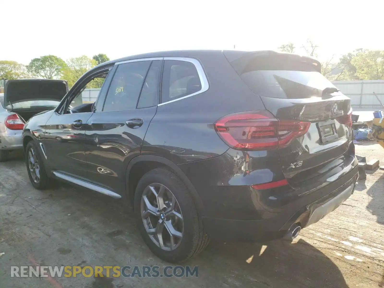 3 Photograph of a damaged car 5UXTY3C04M9D85097 BMW X3 2021
