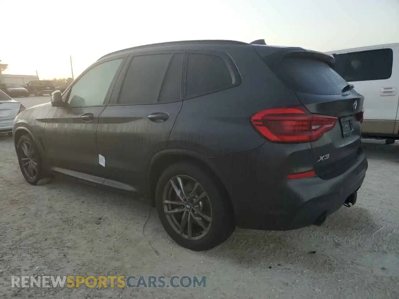 2 Photograph of a damaged car 5UXTY3C04M9E02013 BMW X3 2021