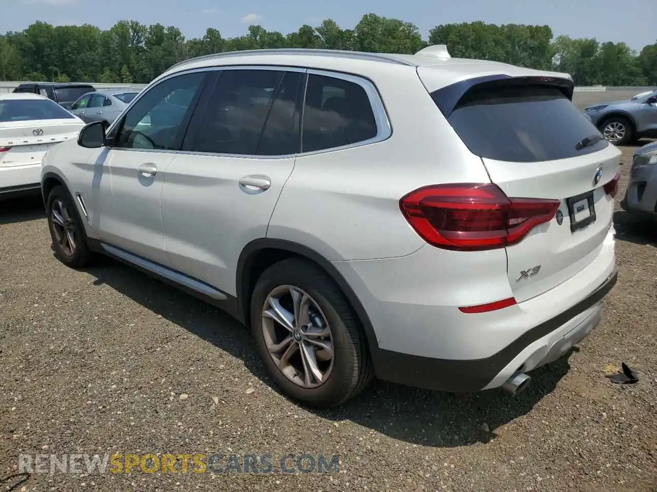 2 Photograph of a damaged car 5UXTY3C04M9F49724 BMW X3 2021