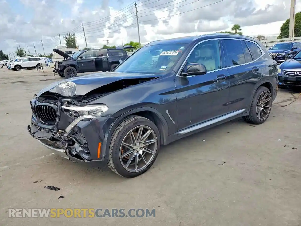 1 Photograph of a damaged car 5UXTY3C04M9G63397 BMW X3 2021