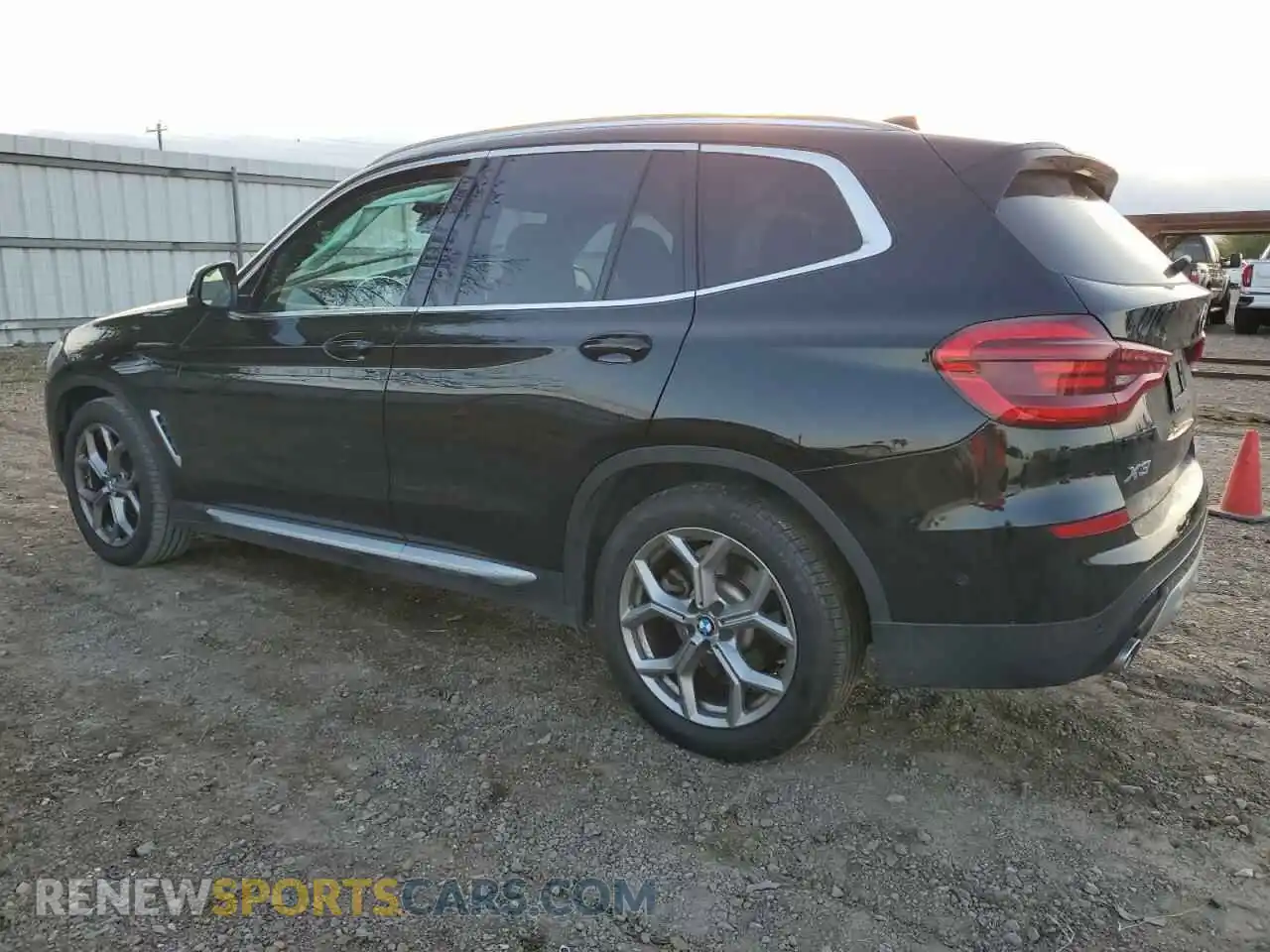 2 Photograph of a damaged car 5UXTY3C05M9F38179 BMW X3 2021
