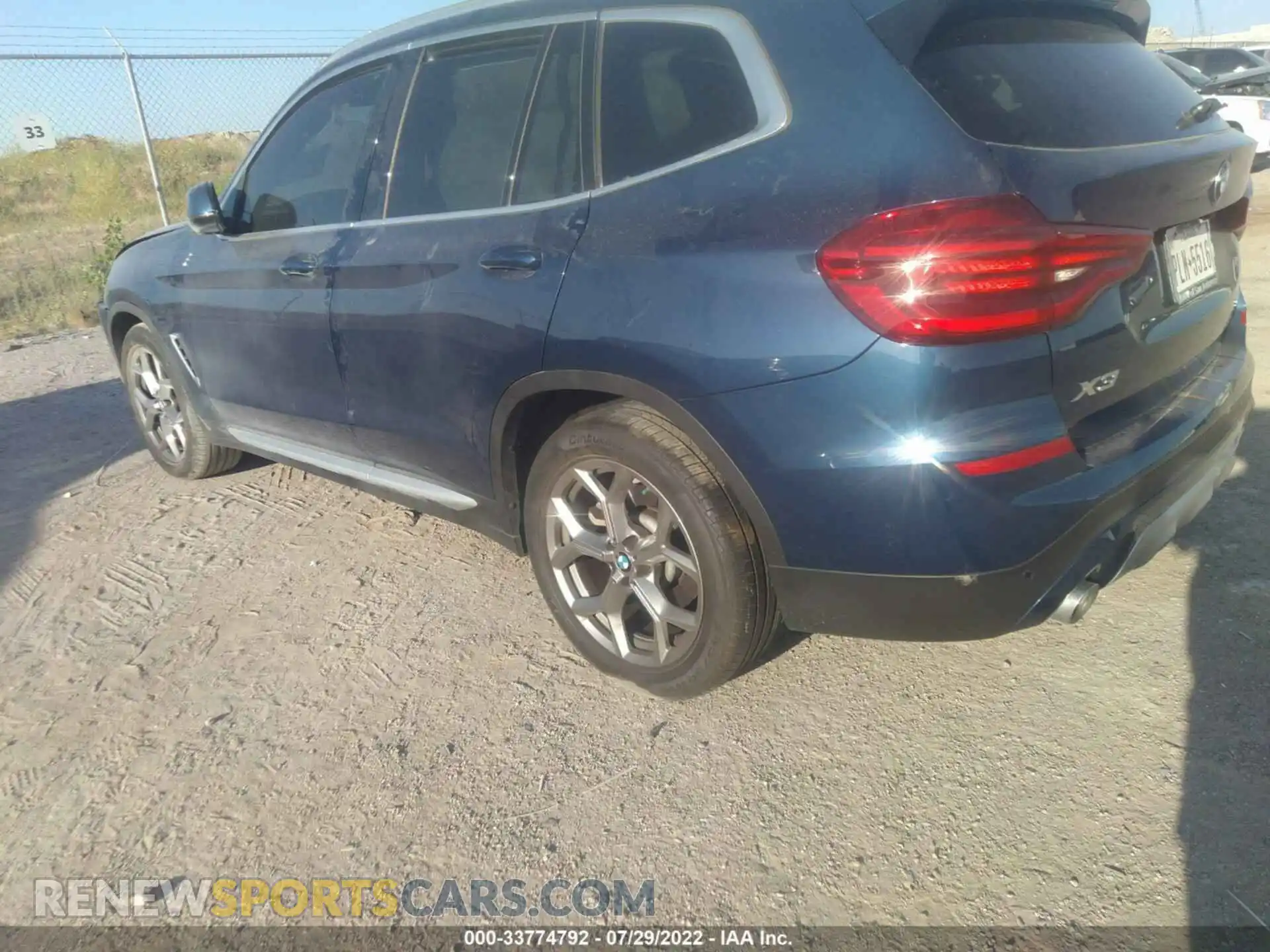 3 Photograph of a damaged car 5UXTY3C05M9G09283 BMW X3 2021
