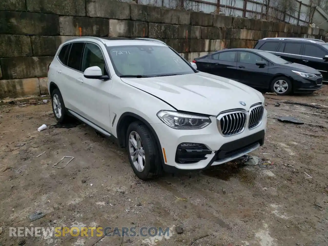 1 Photograph of a damaged car 5UXTY3C05M9H97271 BMW X3 2021