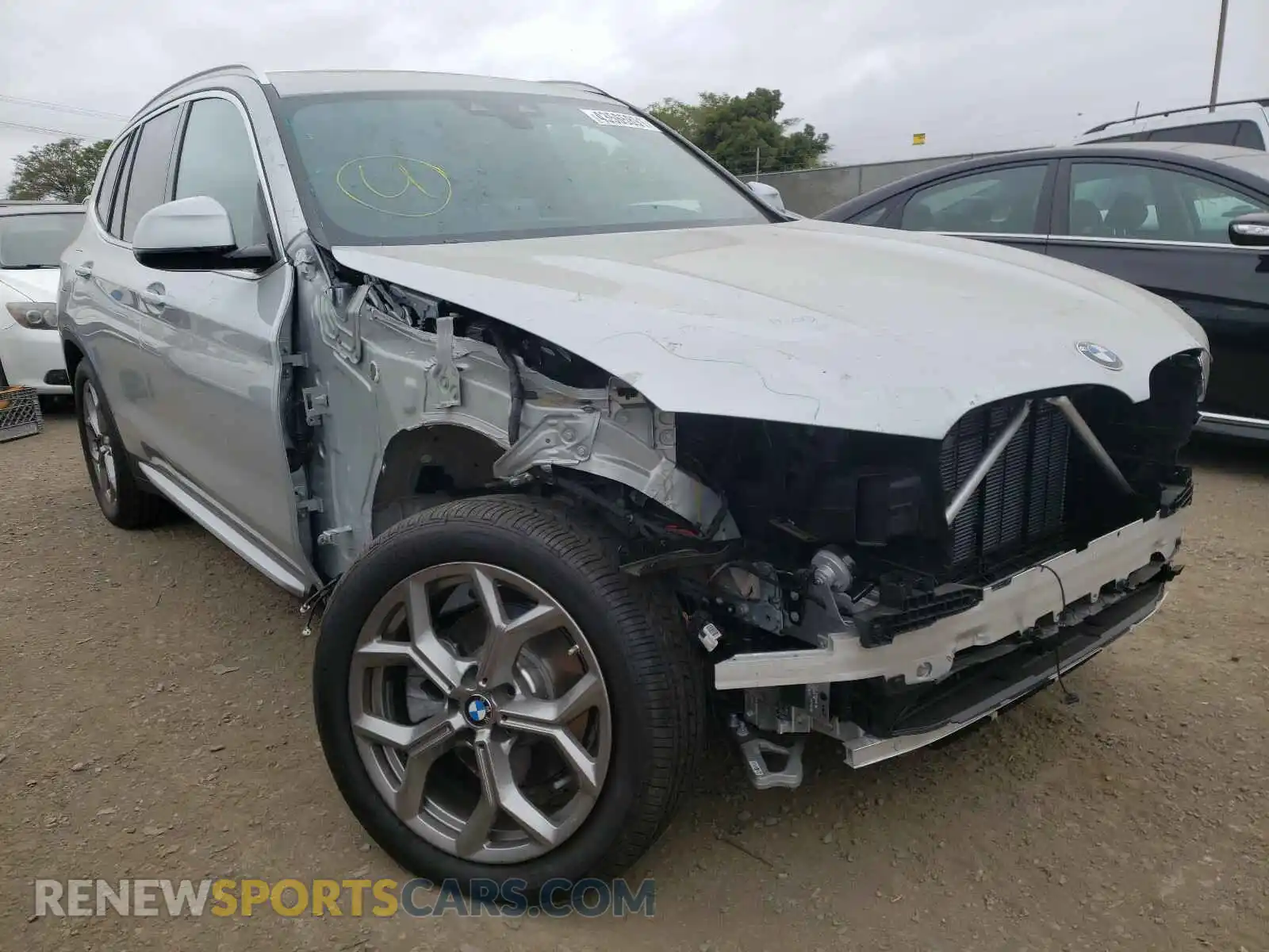 1 Photograph of a damaged car 5UXTY3C06M9E04488 BMW X3 2021