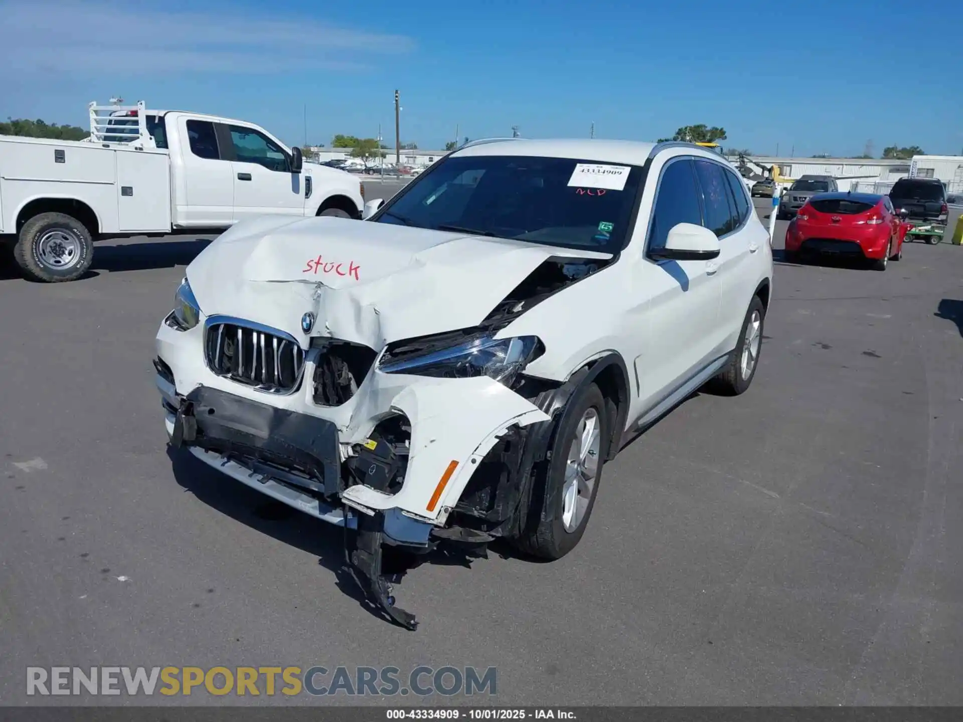 2 Photograph of a damaged car 5UXTY3C06M9E25308 BMW X3 2021