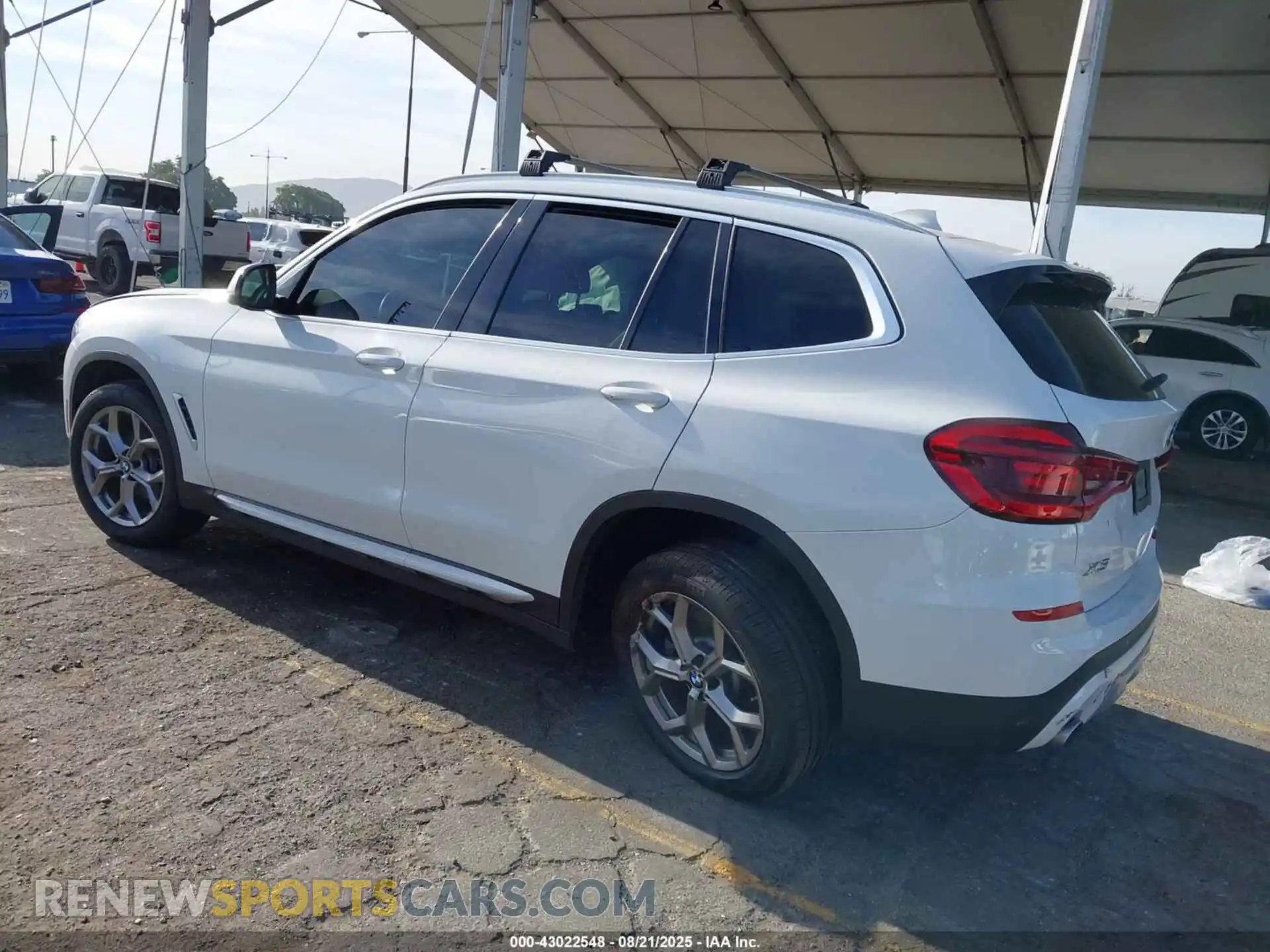 3 Photograph of a damaged car 5UXTY3C07M9F05393 BMW X3 2021