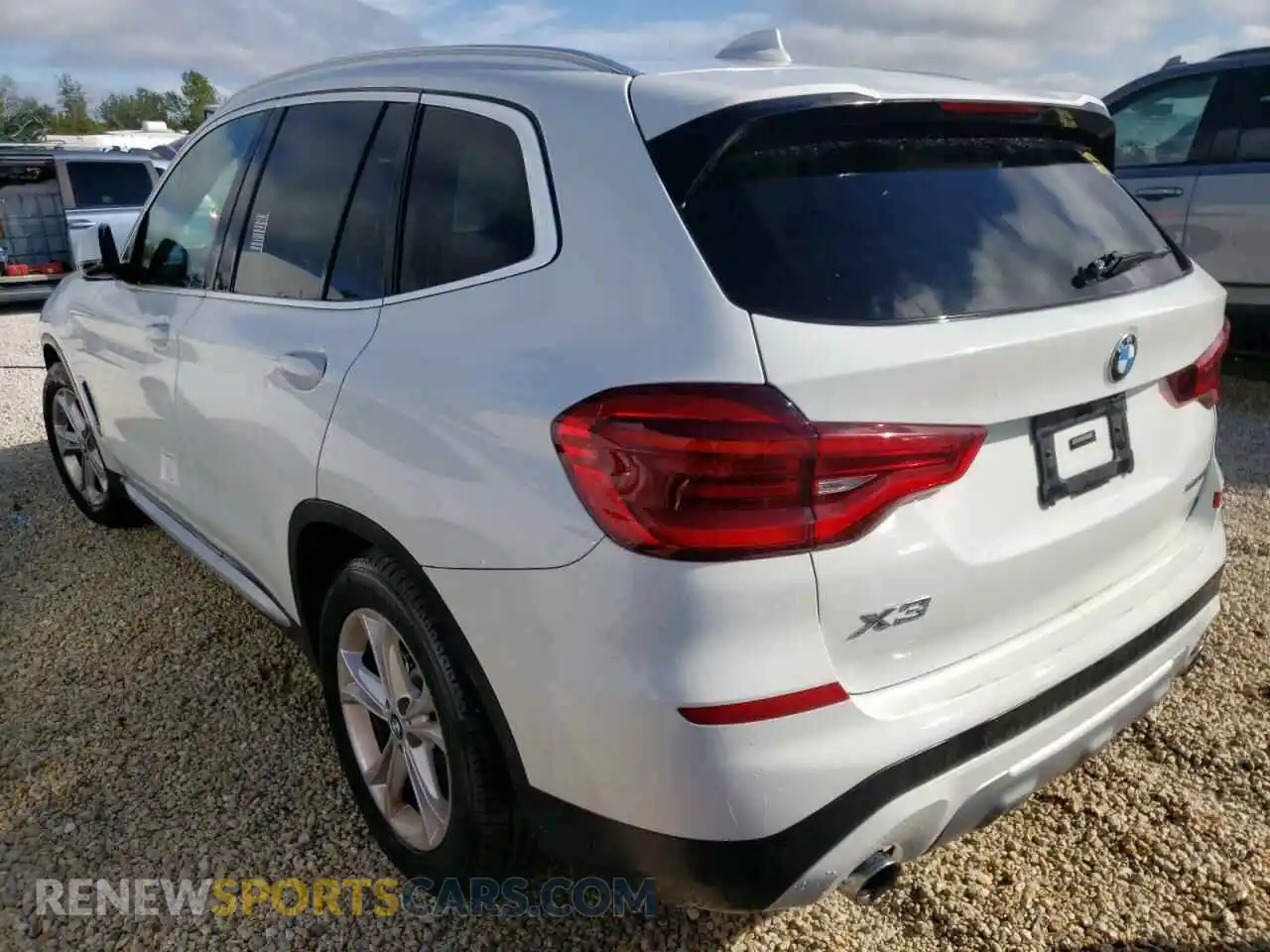 3 Photograph of a damaged car 5UXTY3C07M9F07323 BMW X3 2021