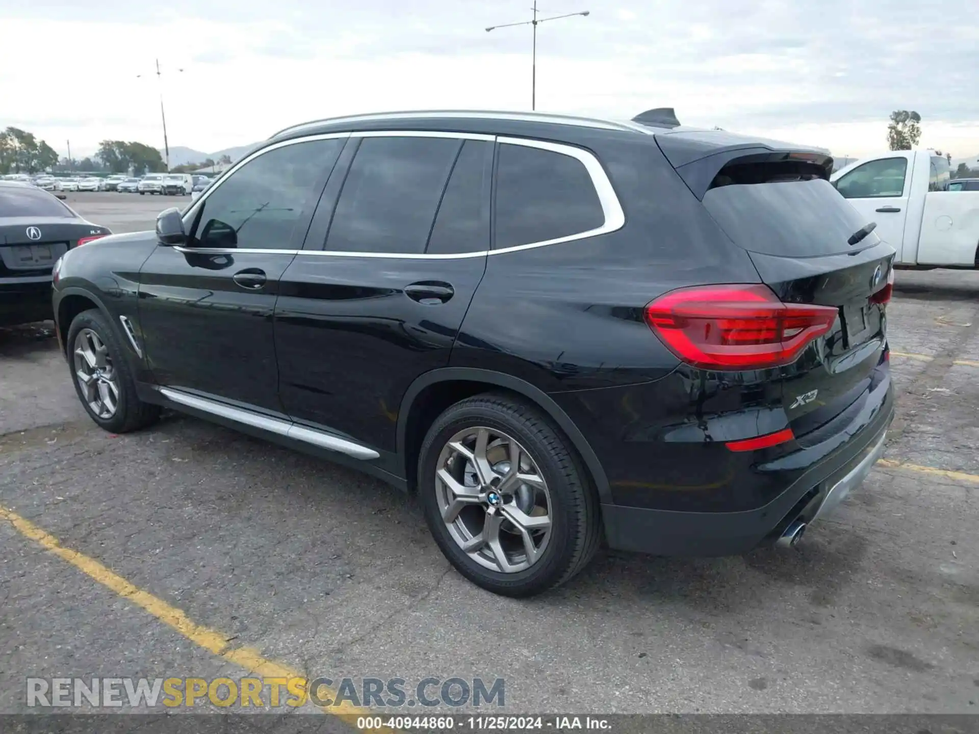 3 Photograph of a damaged car 5UXTY3C07M9F60958 BMW X3 2021