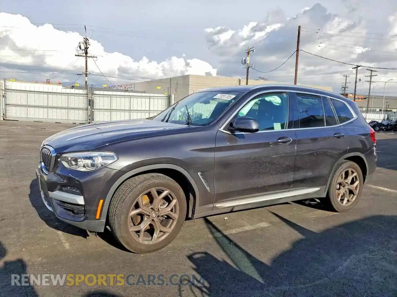 1 Photograph of a damaged car 5UXTY3C07M9F94429 BMW X3 2021