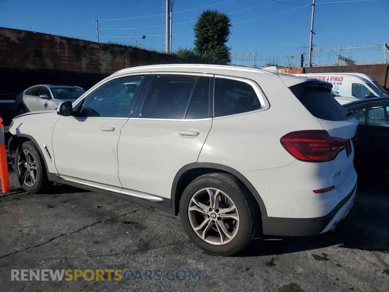 2 Photograph of a damaged car 5UXTY3C08M9E99720 BMW X3 2021