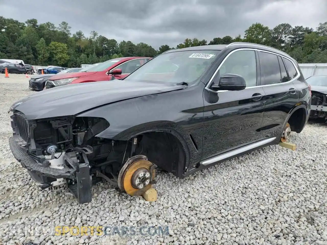 1 Photograph of a damaged car 5UXTY3C08M9F55543 BMW X3 2021