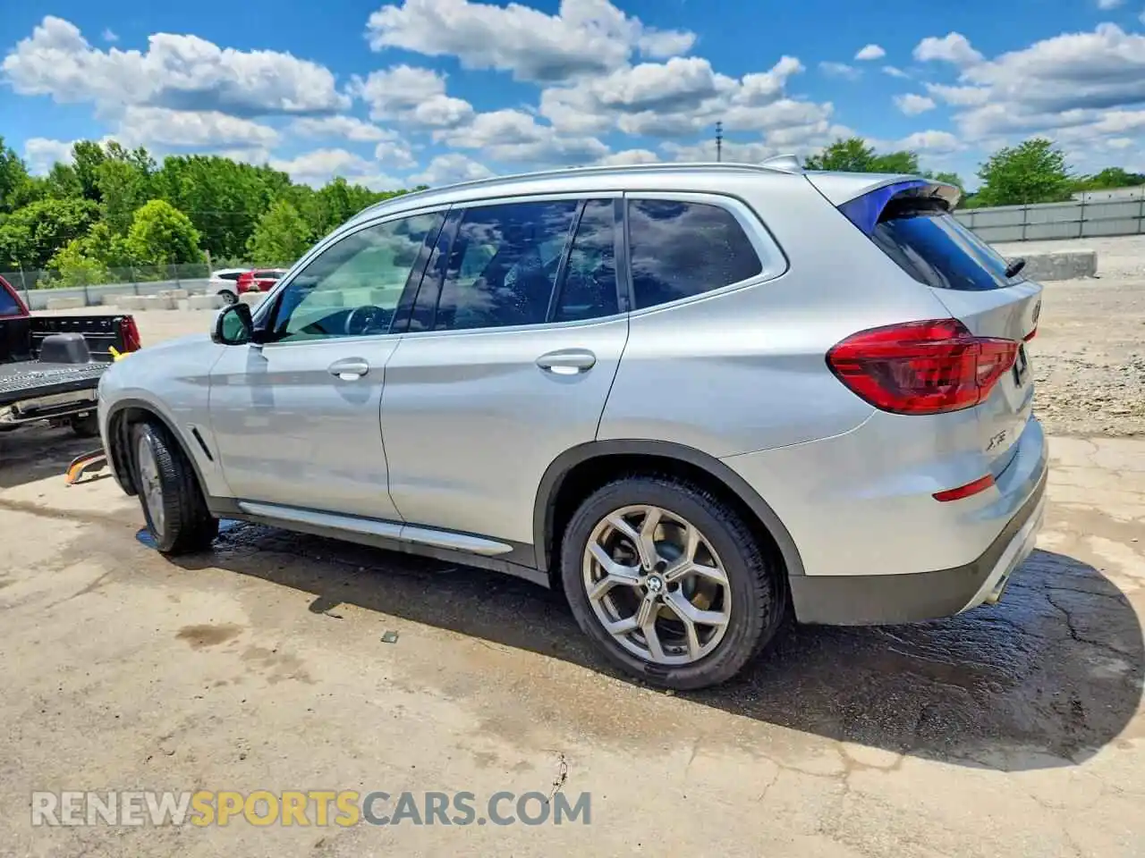 2 Photograph of a damaged car 5UXTY3C08M9F78613 BMW X3 2021