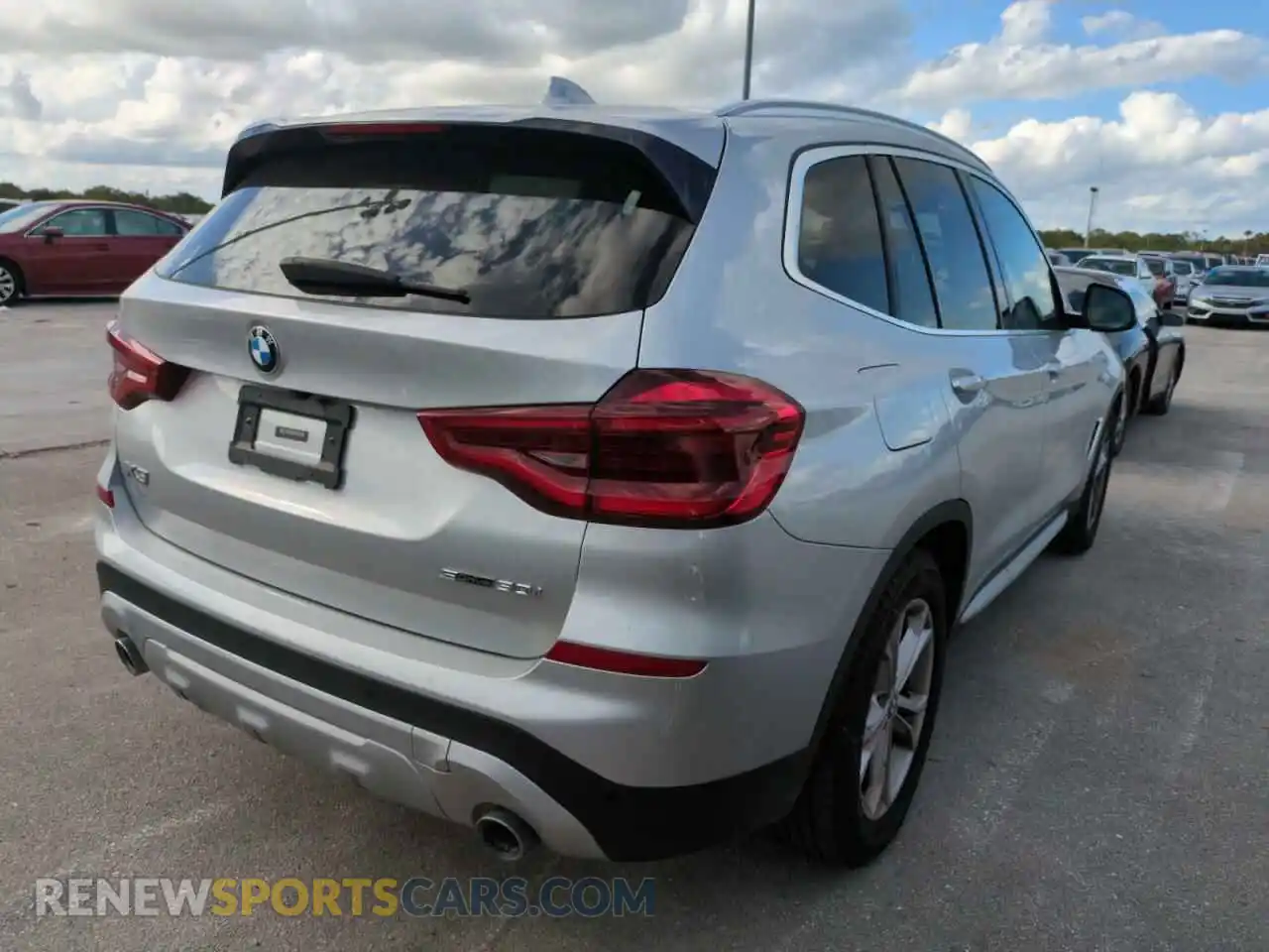 3 Photograph of a damaged car 5UXTY3C08M9G09911 BMW X3 2021