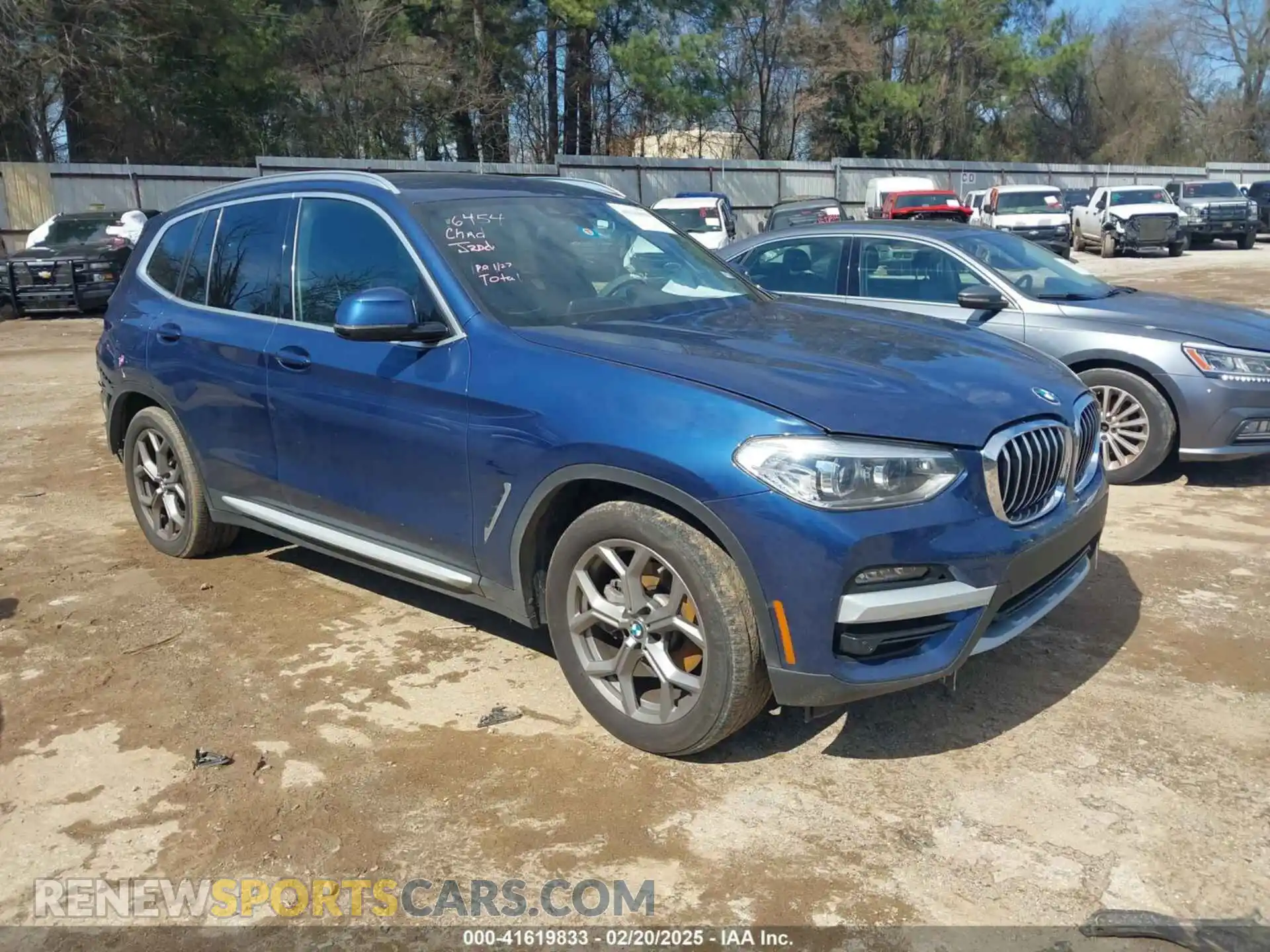 1 Photograph of a damaged car 5UXTY3C09M9E25058 BMW X3 2021