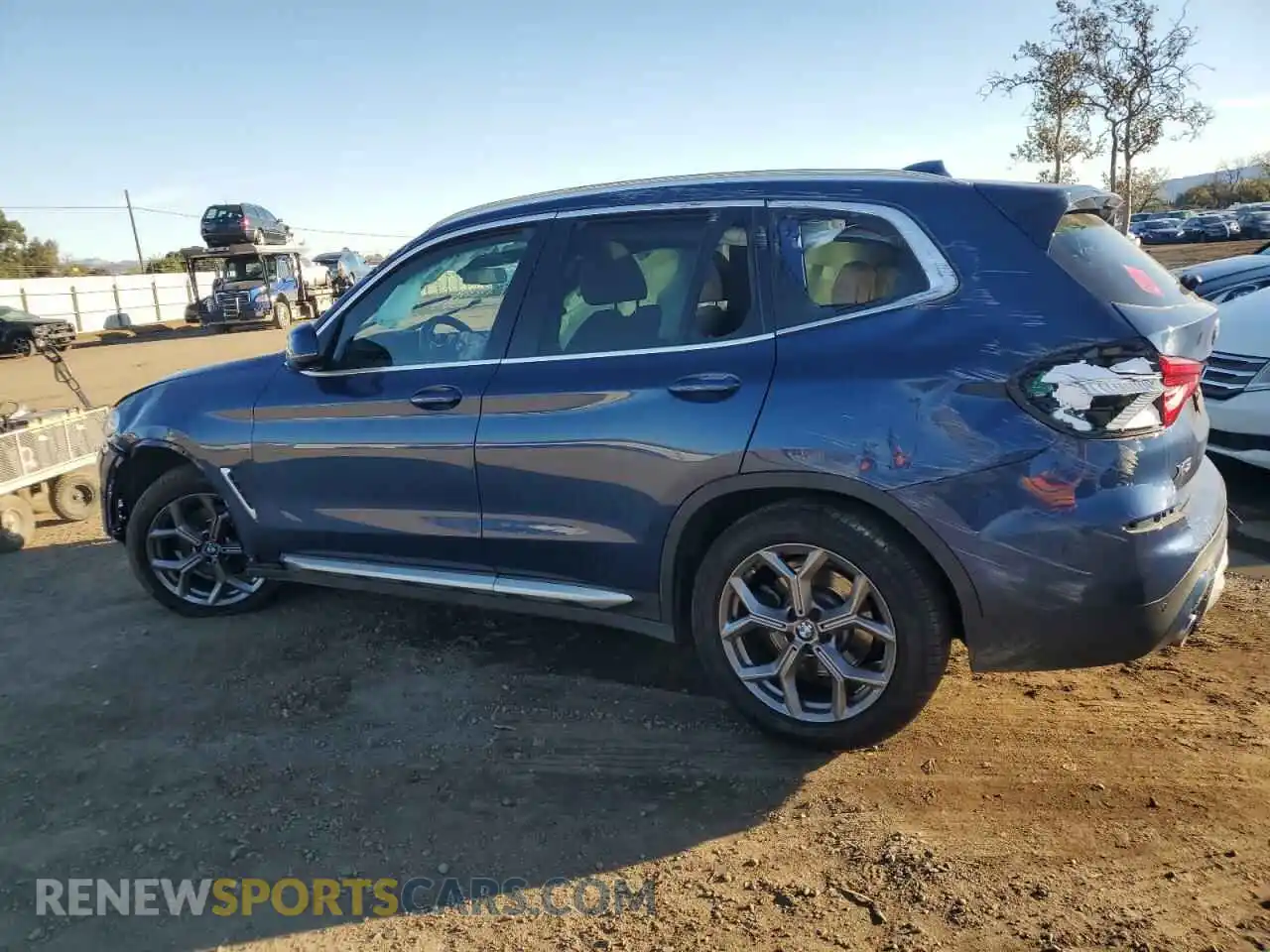 2 Photograph of a damaged car 5UXTY3C09M9F78510 BMW X3 2021
