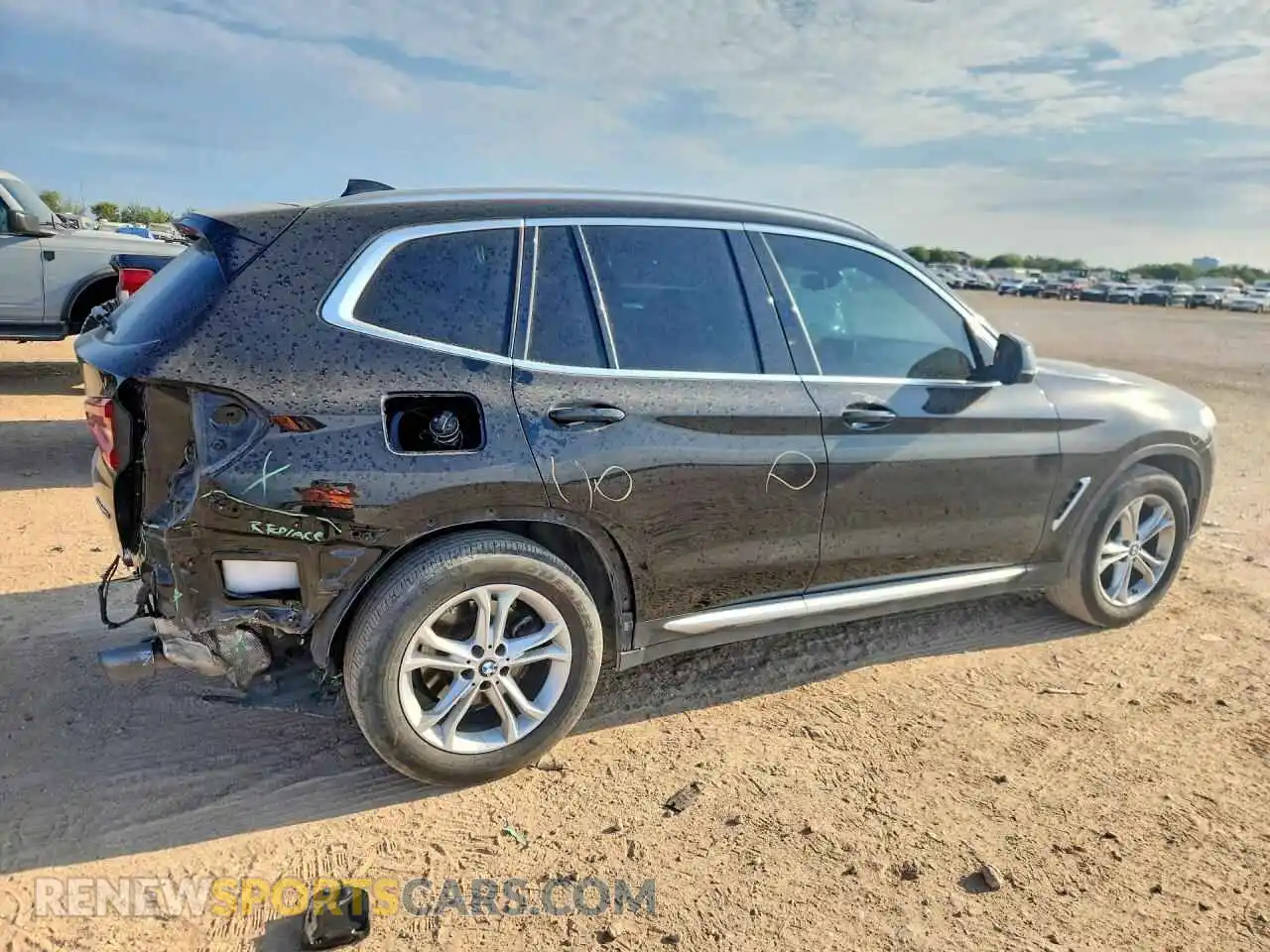 3 Photograph of a damaged car 5UXTY3C09M9G26507 BMW X3 2021