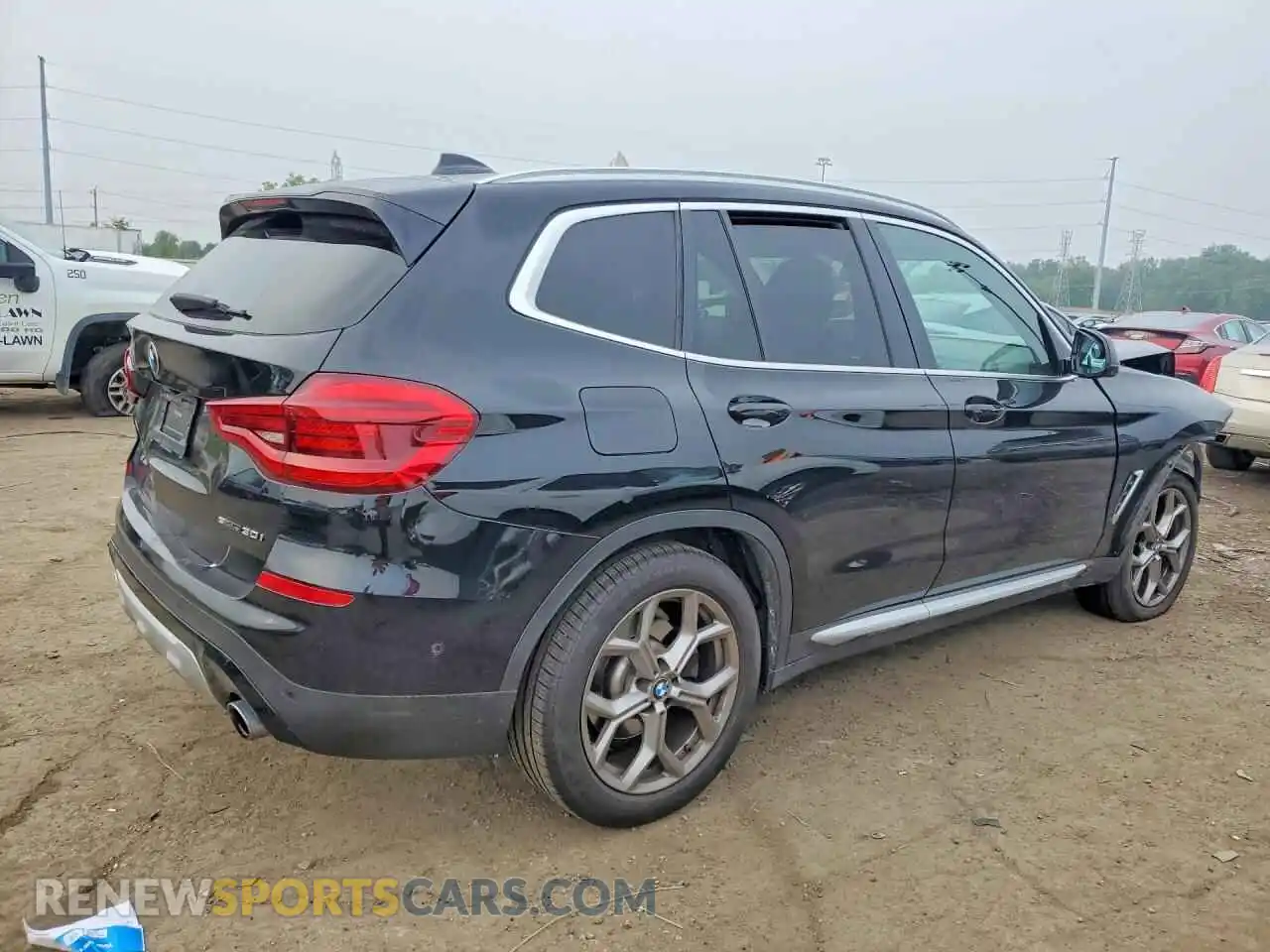 3 Photograph of a damaged car 5UXTY3C09M9G33487 BMW X3 2021