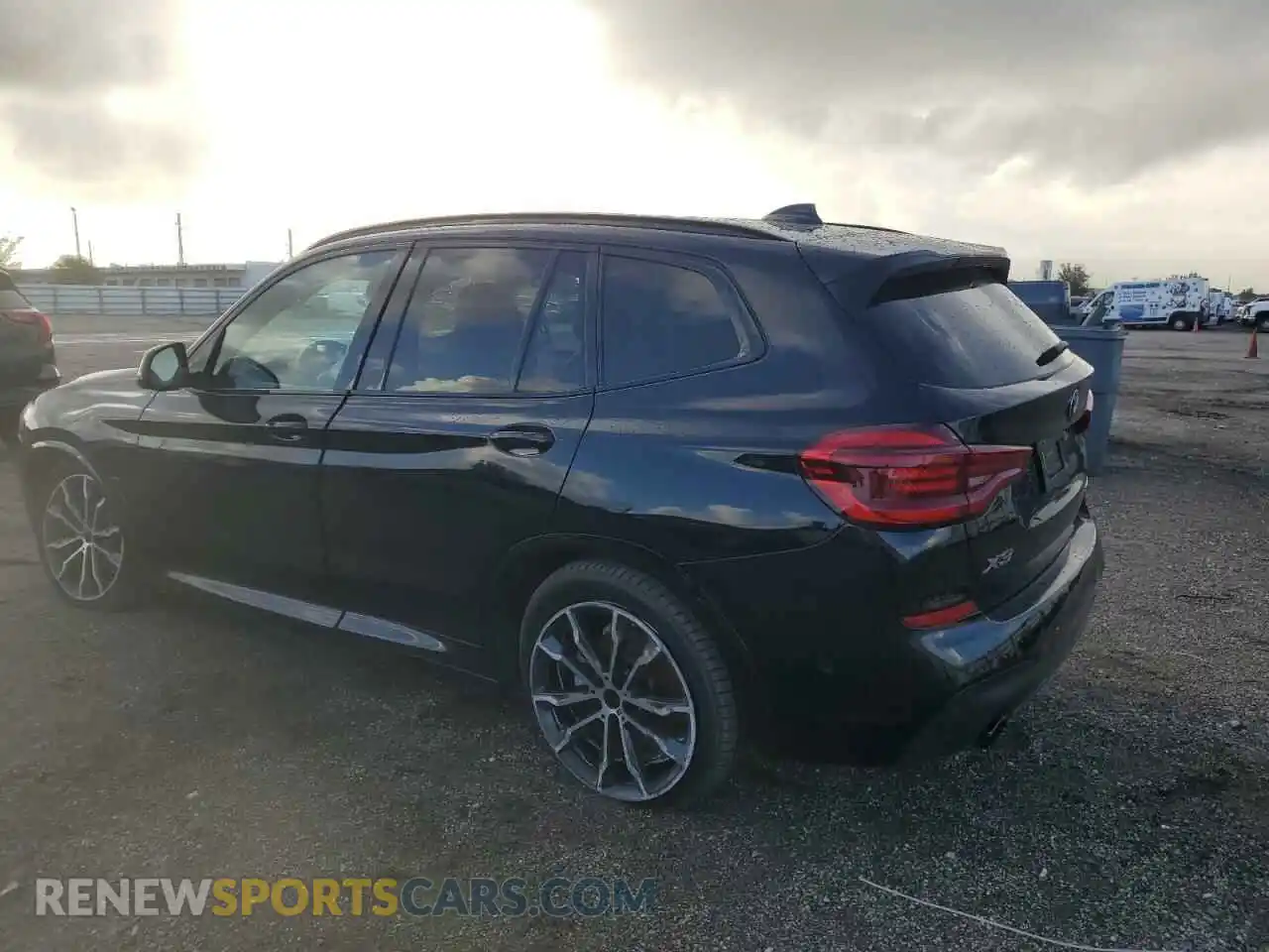 2 Фотография поврежденного автомобиля 5UXTY3C09M9G53870 BMW X3 2021