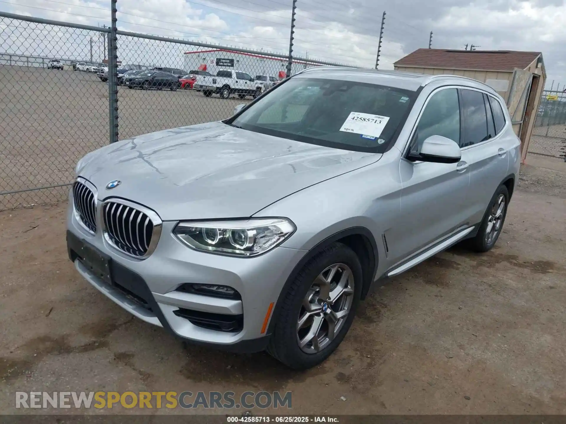 2 Photograph of a damaged car 5UXTY3C0XM9F59223 BMW X3 2021